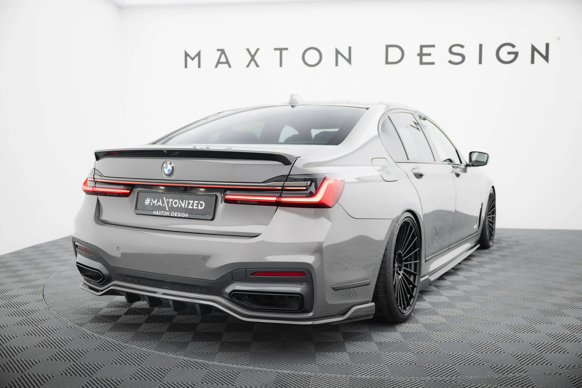 Carbon Fiber Rear Splitter BMW 7 M-Pack G11 / G12 Facelift - Image 3