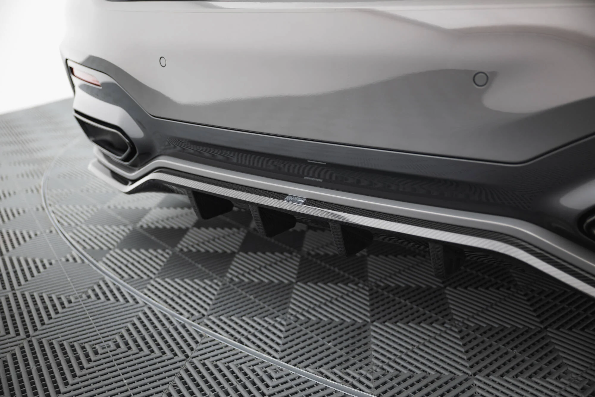 Carbon Fiber Rear Splitter BMW 7 M-Pack G11 / G12 Facelift - Image 5