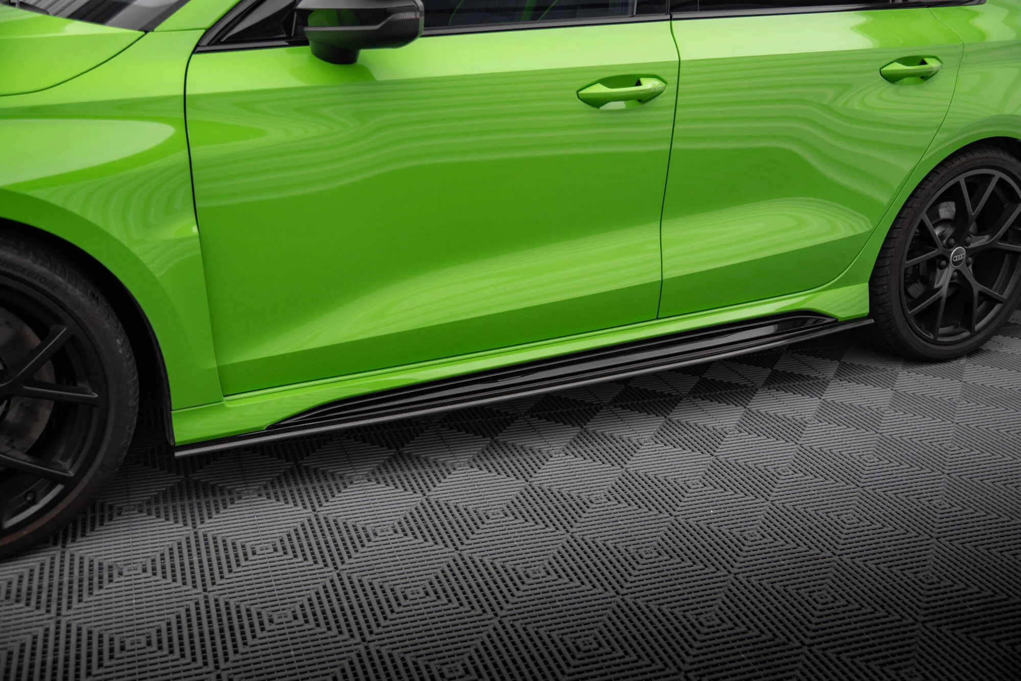CARBON FIBER SIDE SKIRTS AUDI RS3 SEDAN / SPORTBACK 8Y - Image 3