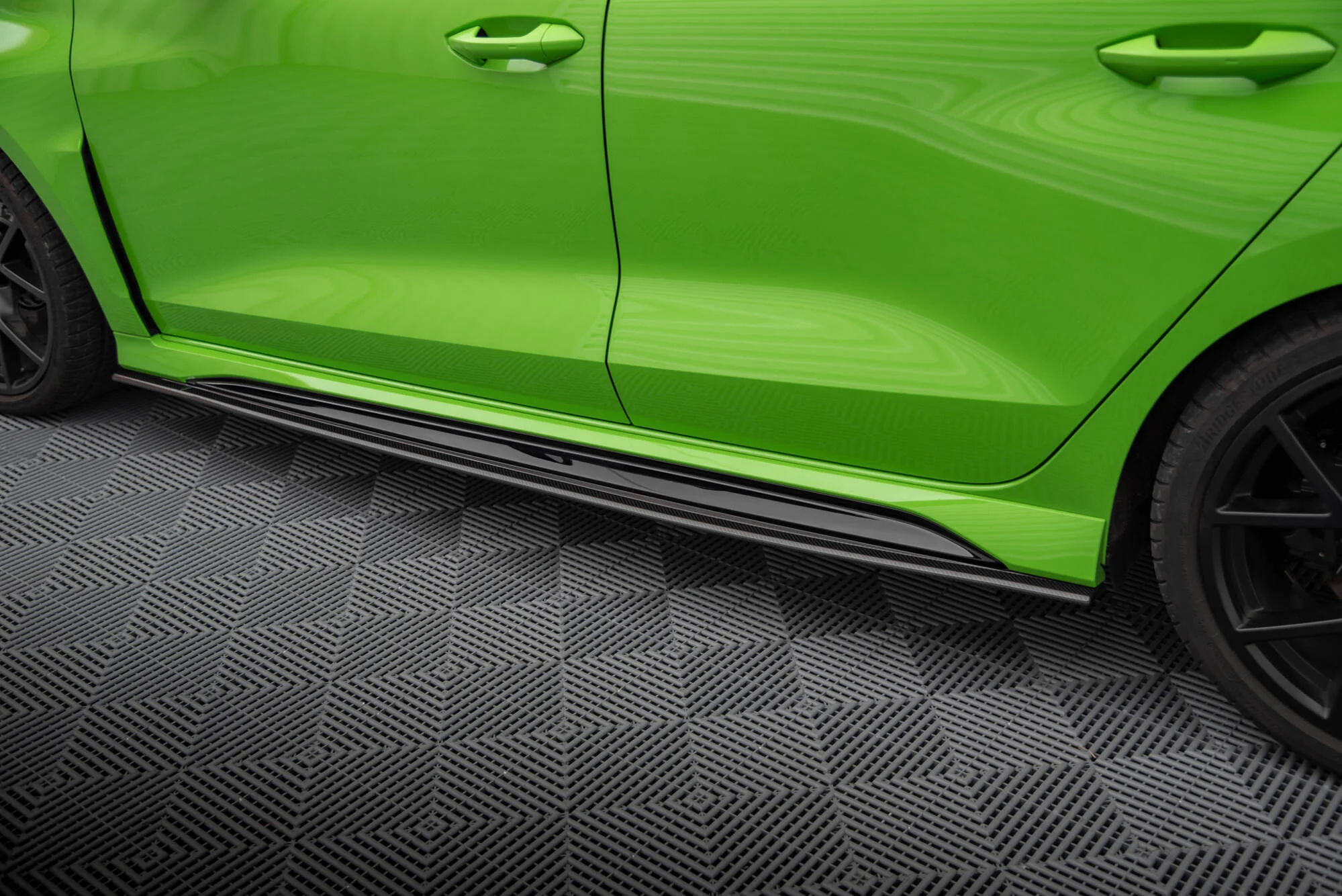 CARBON FIBER SIDE SKIRTS AUDI RS3 SEDAN / SPORTBACK 8Y - Image 4