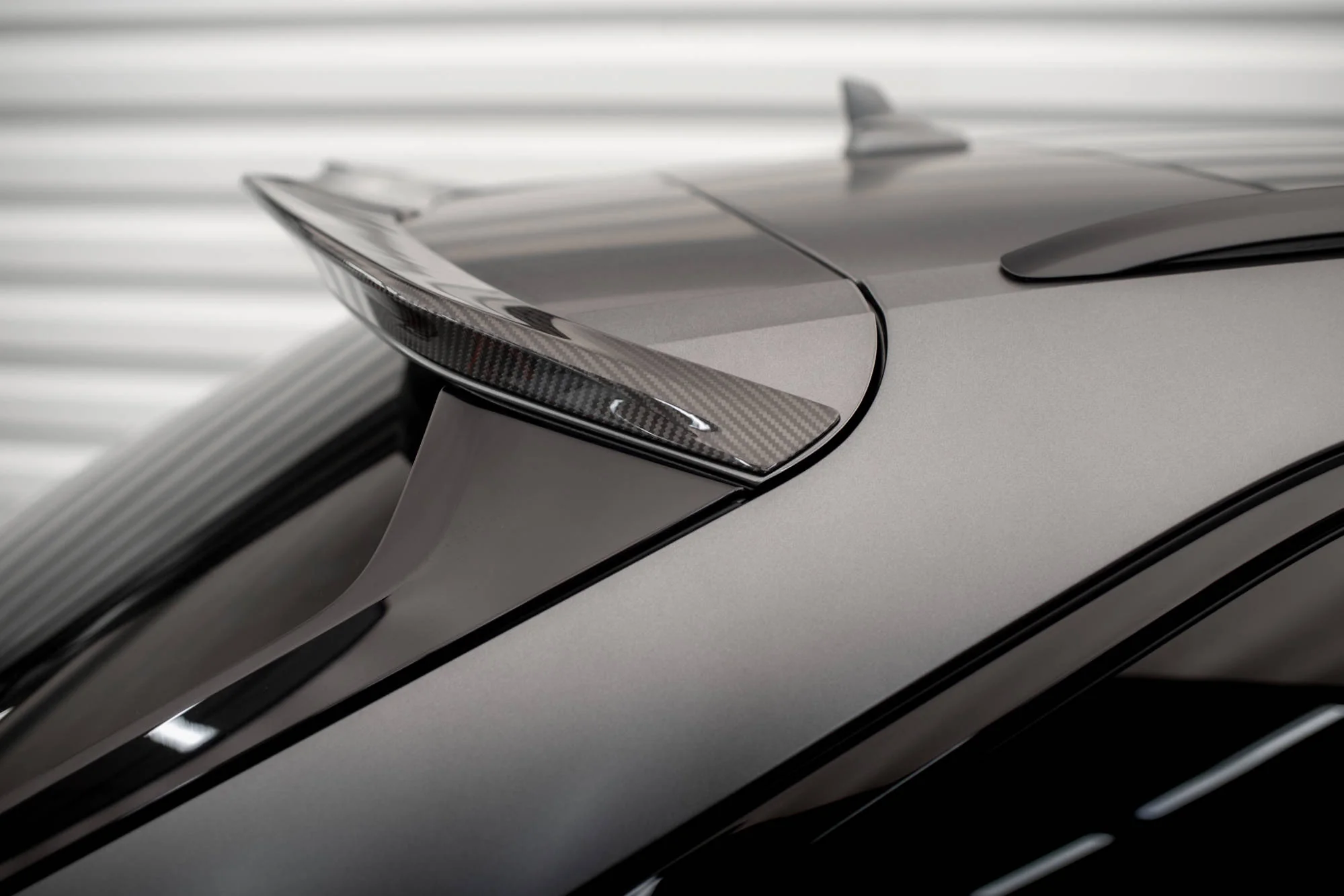 CARBON FIBER TAILGATE SPOILER AUDI RS6 C8 - Image 5