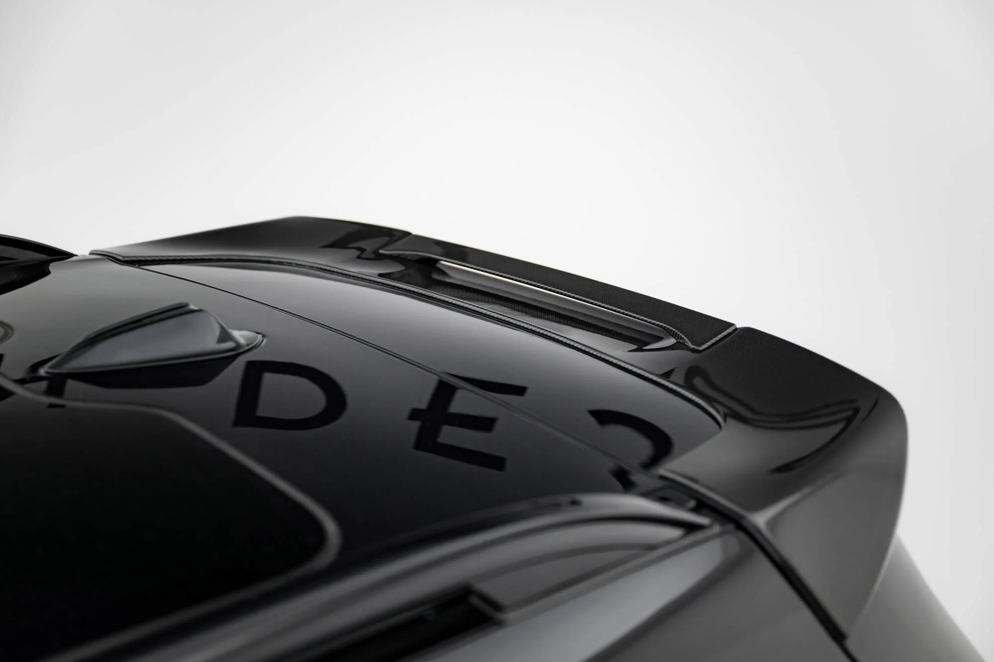 Carbon Fiber Tailgate Spoiler BMW X7 M-Pack G07 Facelift - Image 4