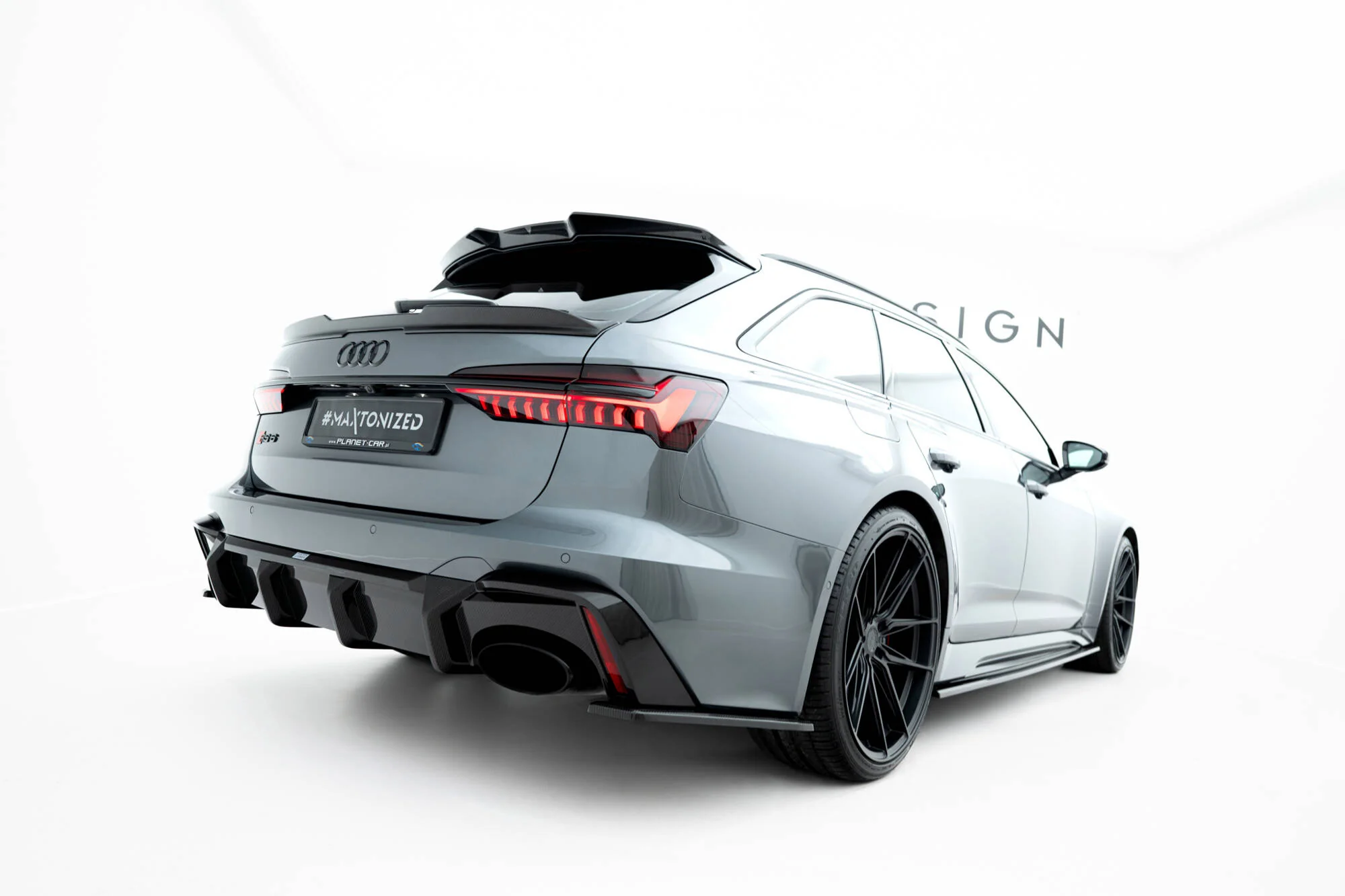 Carbon Fiber Tailgate Spoiler (Lower) Audi RS6 C8 - Image 4