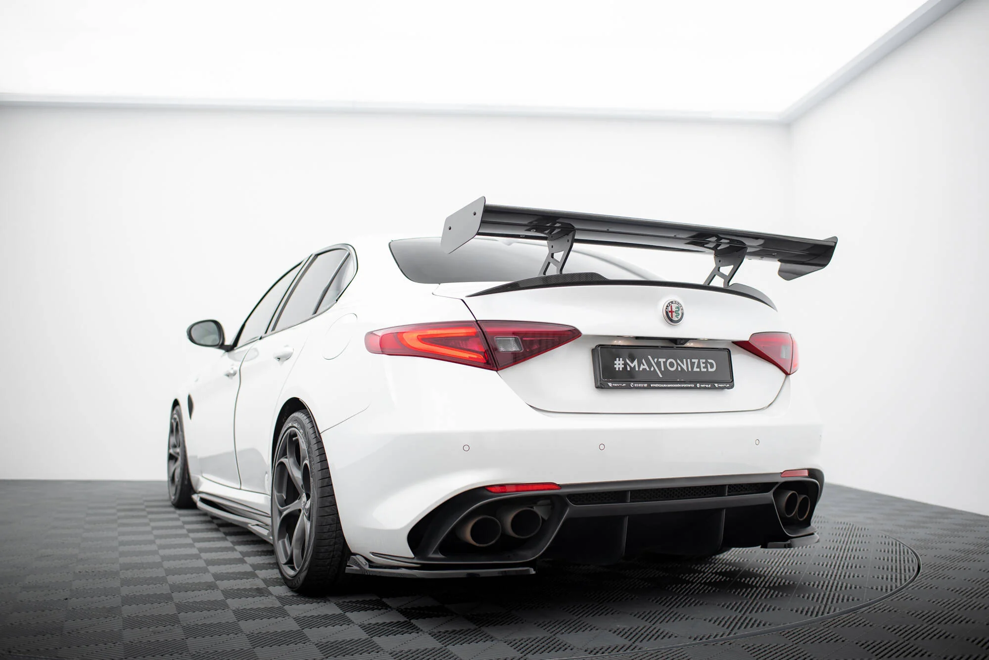 CARBON SPOILER ALFA ROMEO GIULIA QUADRIFOGLIO - Image 4