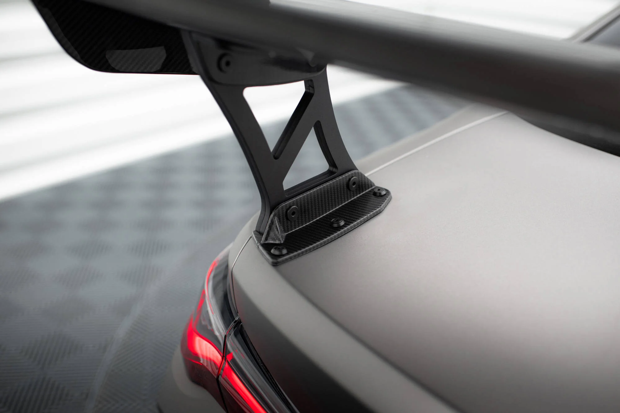 Carbon Spoiler With External Brackets Uprights BMW M4 G82 / M440i G22 / 4 M-Pack G22 - Image 7