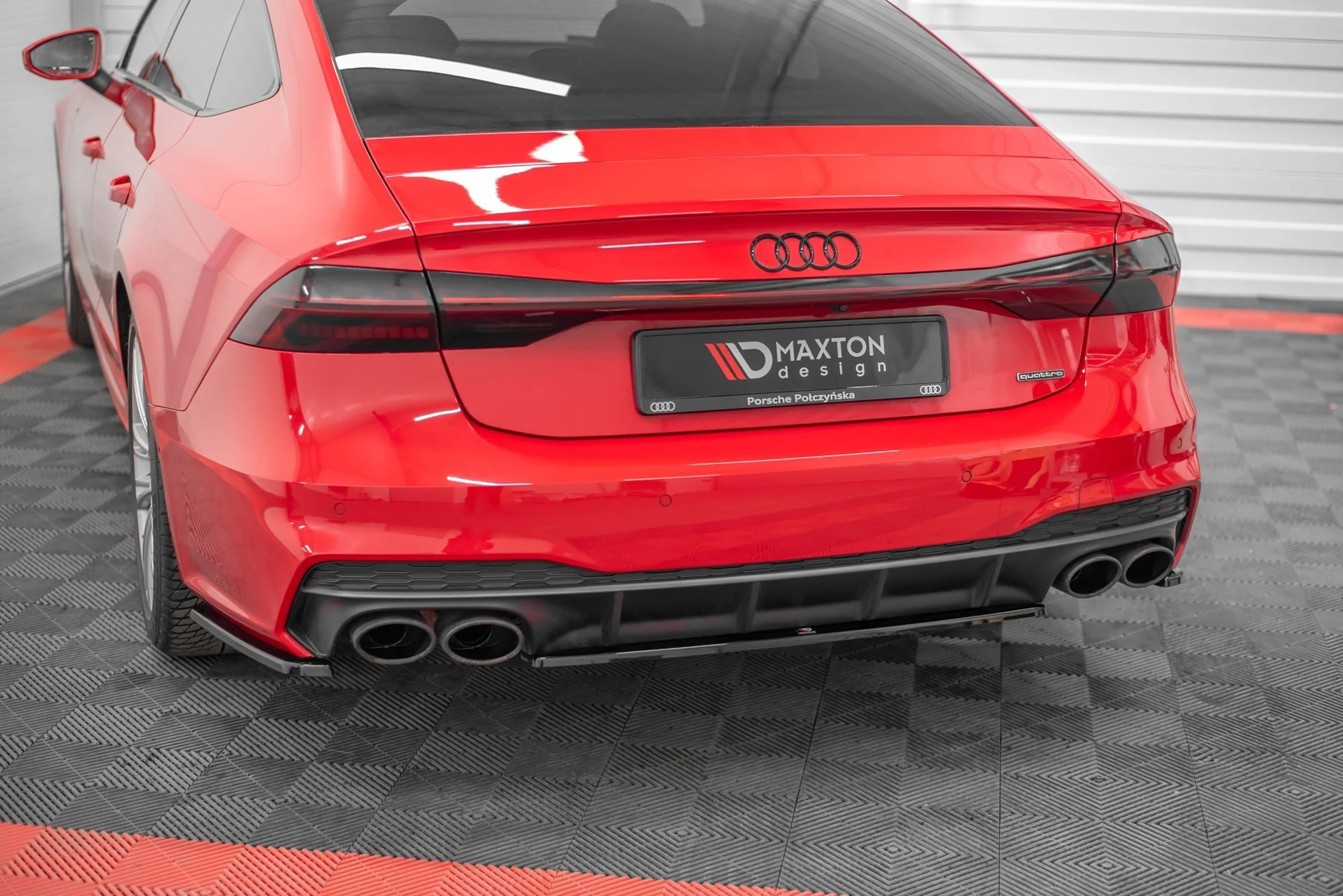 CENTRAL REAR SPLITTER AUDI S7 C8 S-LINE - Image 3