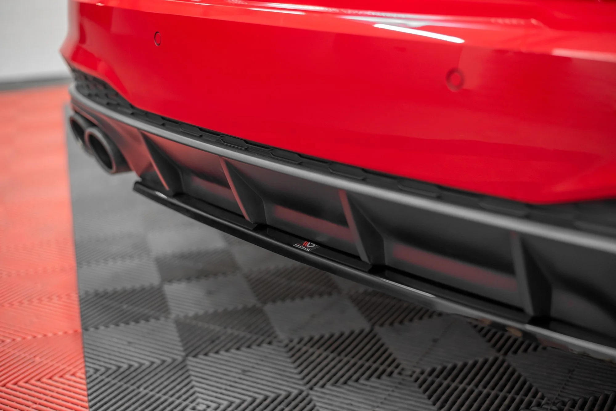 CENTRAL REAR SPLITTER AUDI S7 C8 S-LINE - Image 5