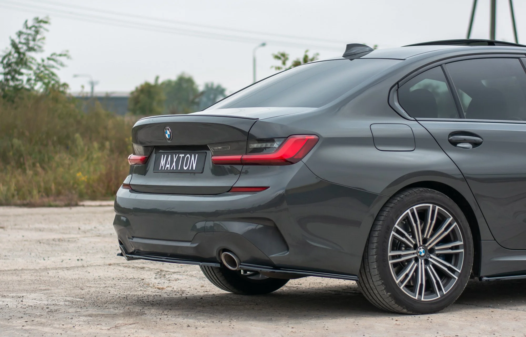 CENTRAL REAR SPLITTER BMW 3 G20 M-PACK - Image 4