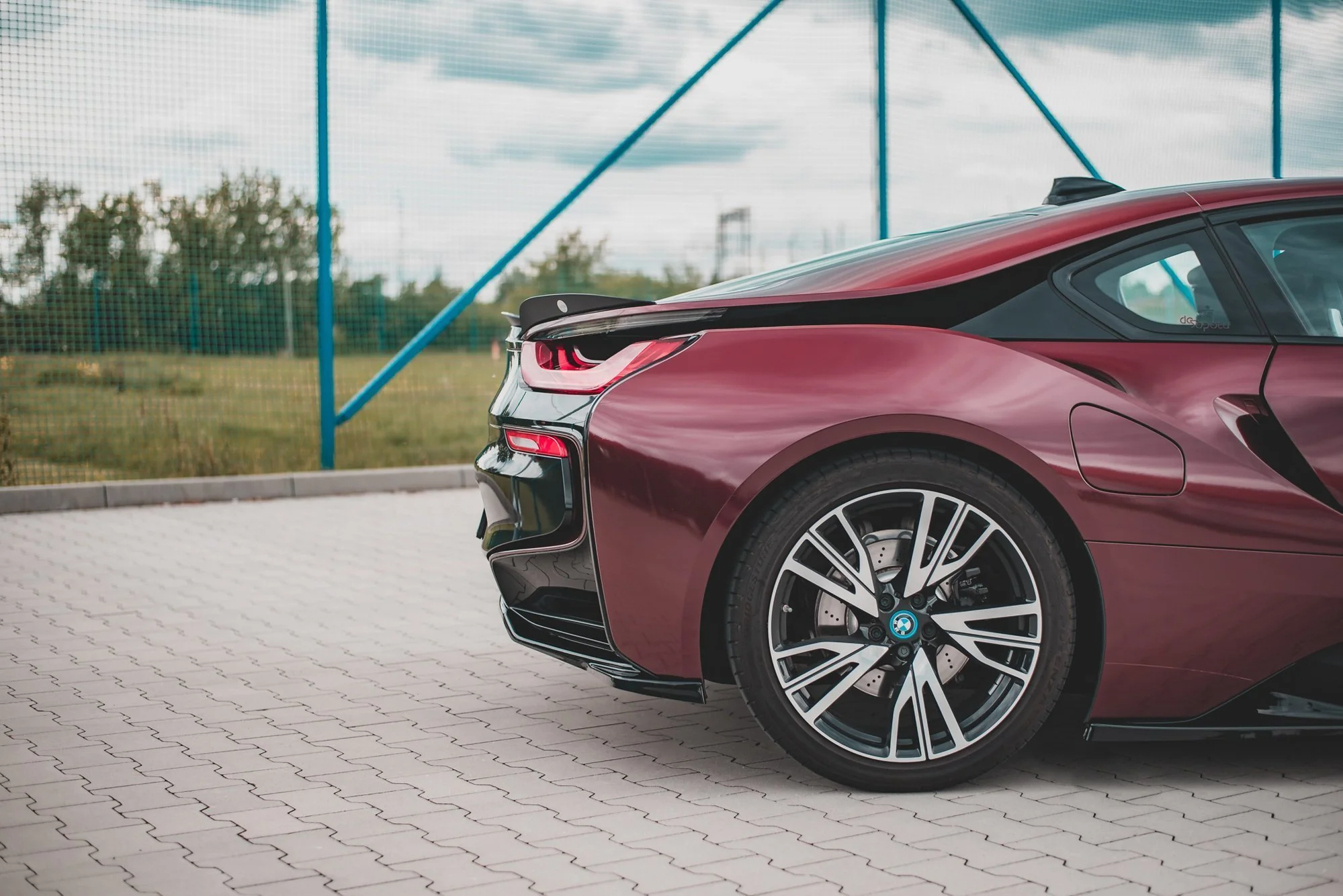 CENTRAL REAR SPLITTER BMW I8 - Image 6