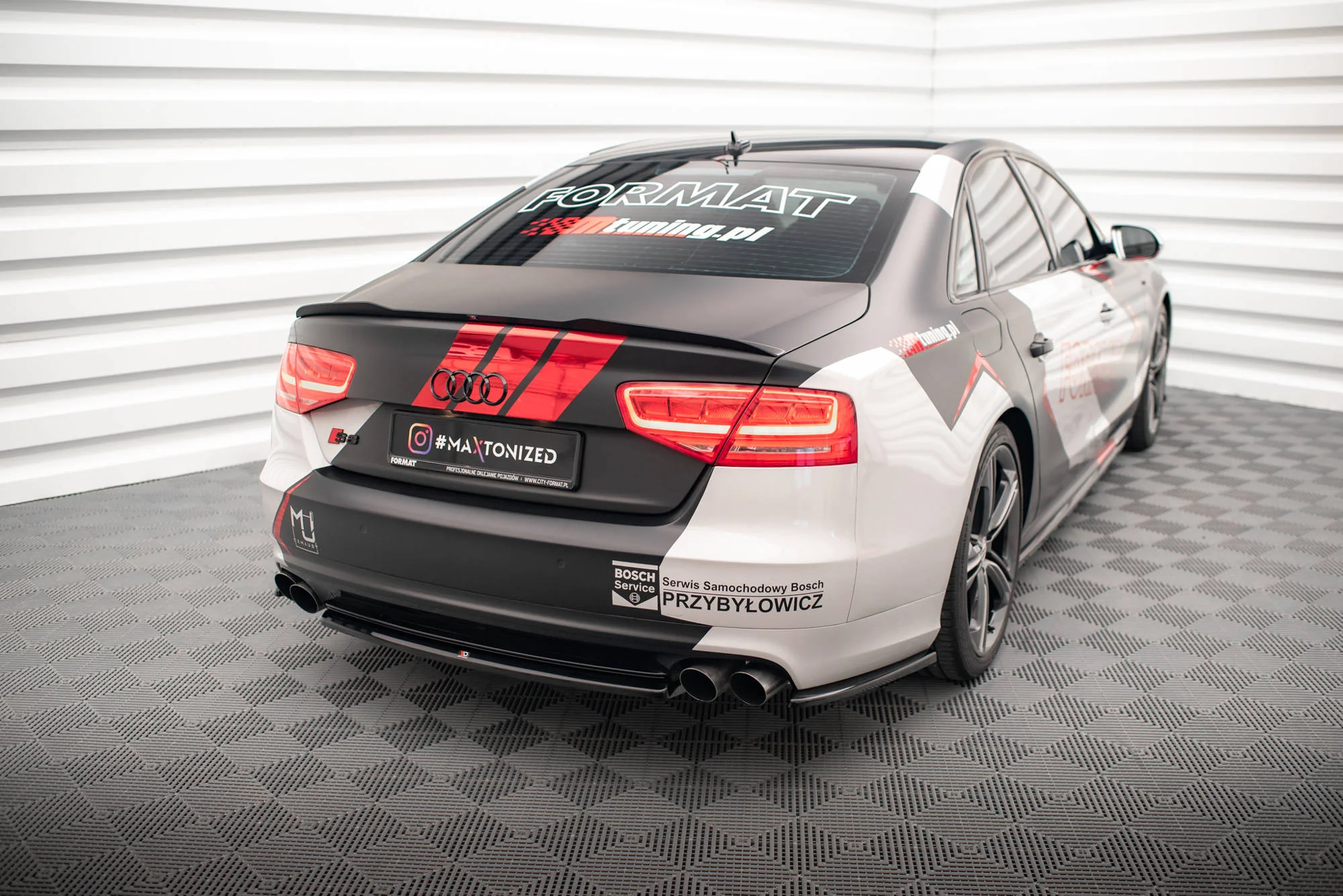CENTRAL REAR SPLITTER FOR AUDI S8 D4 - Image 2