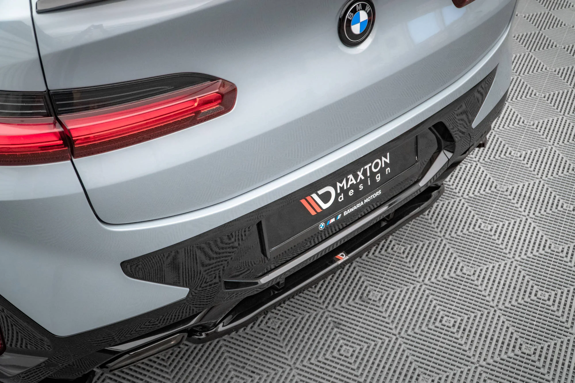 CENTRAL REAR SPLITTER FOR BMW X4 M-PACK G02 FACELIFT - Image 2
