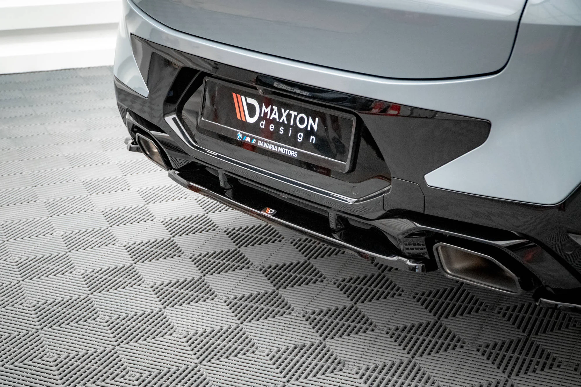 CENTRAL REAR SPLITTER FOR BMW X4 M-PACK G02 FACELIFT - Image 3