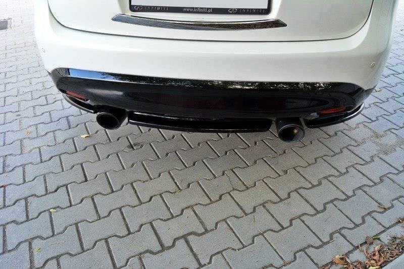 CENTRAL REAR SPLITTER INFINITI QX70 - Image 4