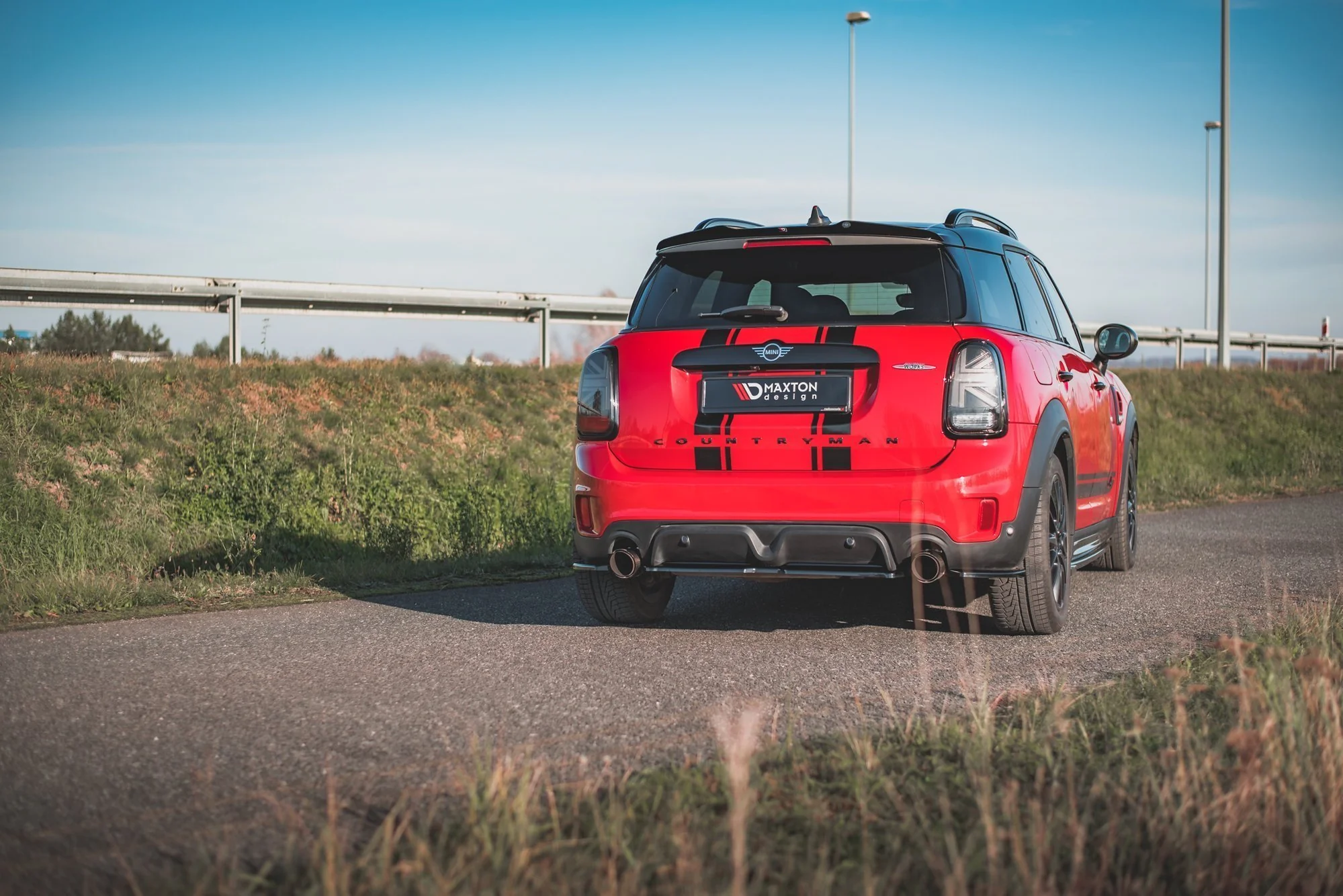 CENTRAL REAR SPLITTER MINI COUNTRYMAN MK2 F60 JCW - Image 4