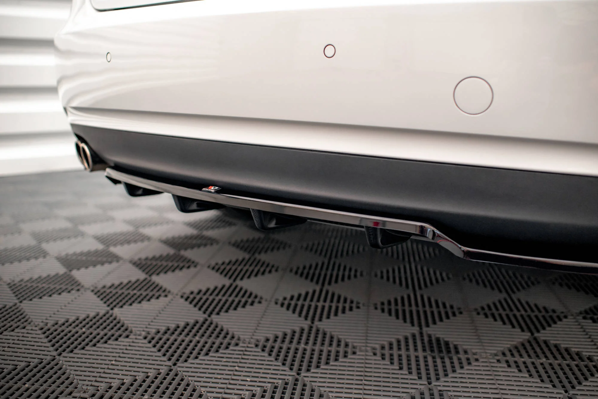 CENTRAL REAR SPLITTER (WITH VERTICAL BARS) AUDI A5 COUPE 8T FACELIFT - Image 3