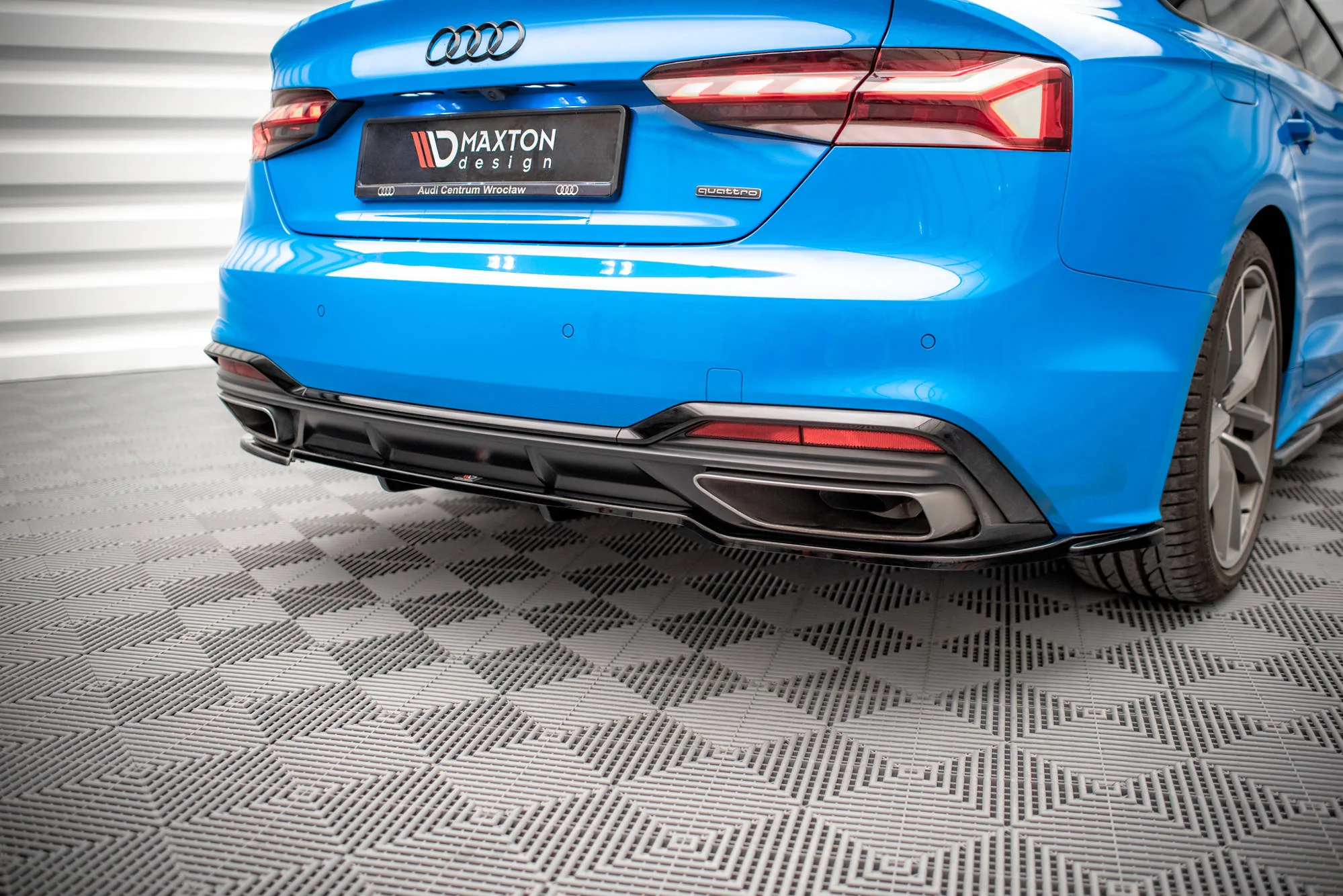 CENTRAL REAR SPLITTER (WITH VERTICAL BARS) AUDI A5 S-LINE F5 FACELIFT - Image 3