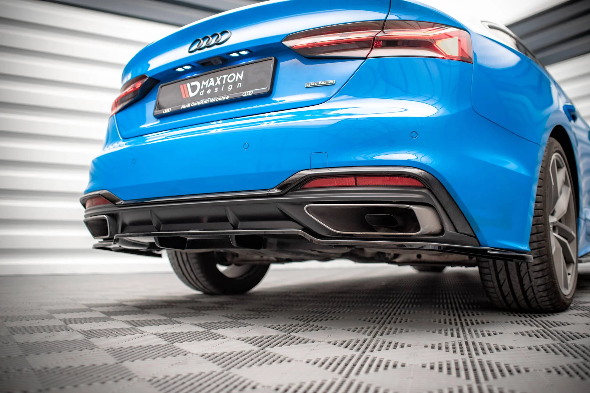 CENTRAL REAR SPLITTER (WITH VERTICAL BARS) AUDI A5 S-LINE F5 FACELIFT - Image 4