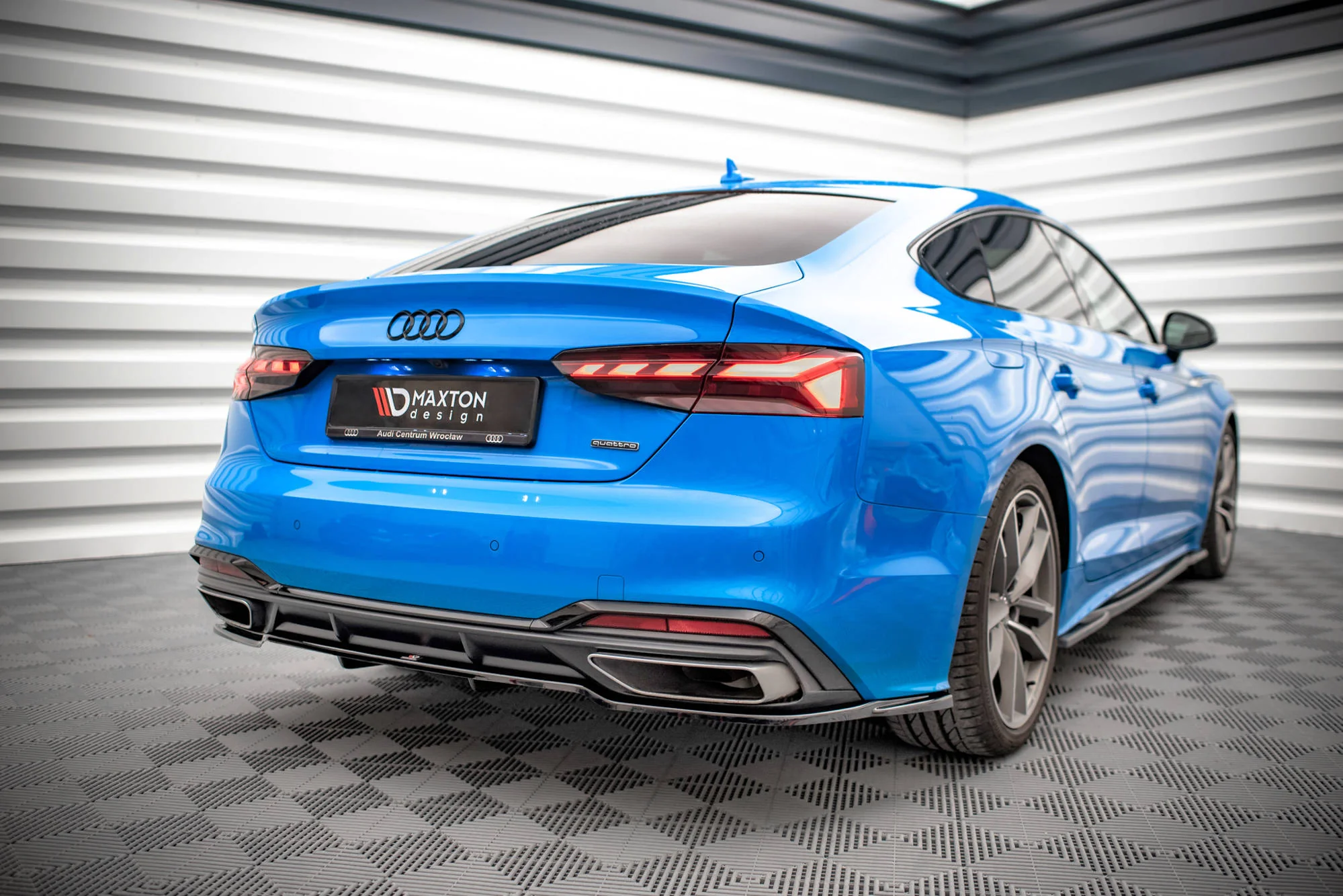 CENTRAL REAR SPLITTER (WITH VERTICAL BARS) AUDI A5 S-LINE F5 FACELIFT - Image 5