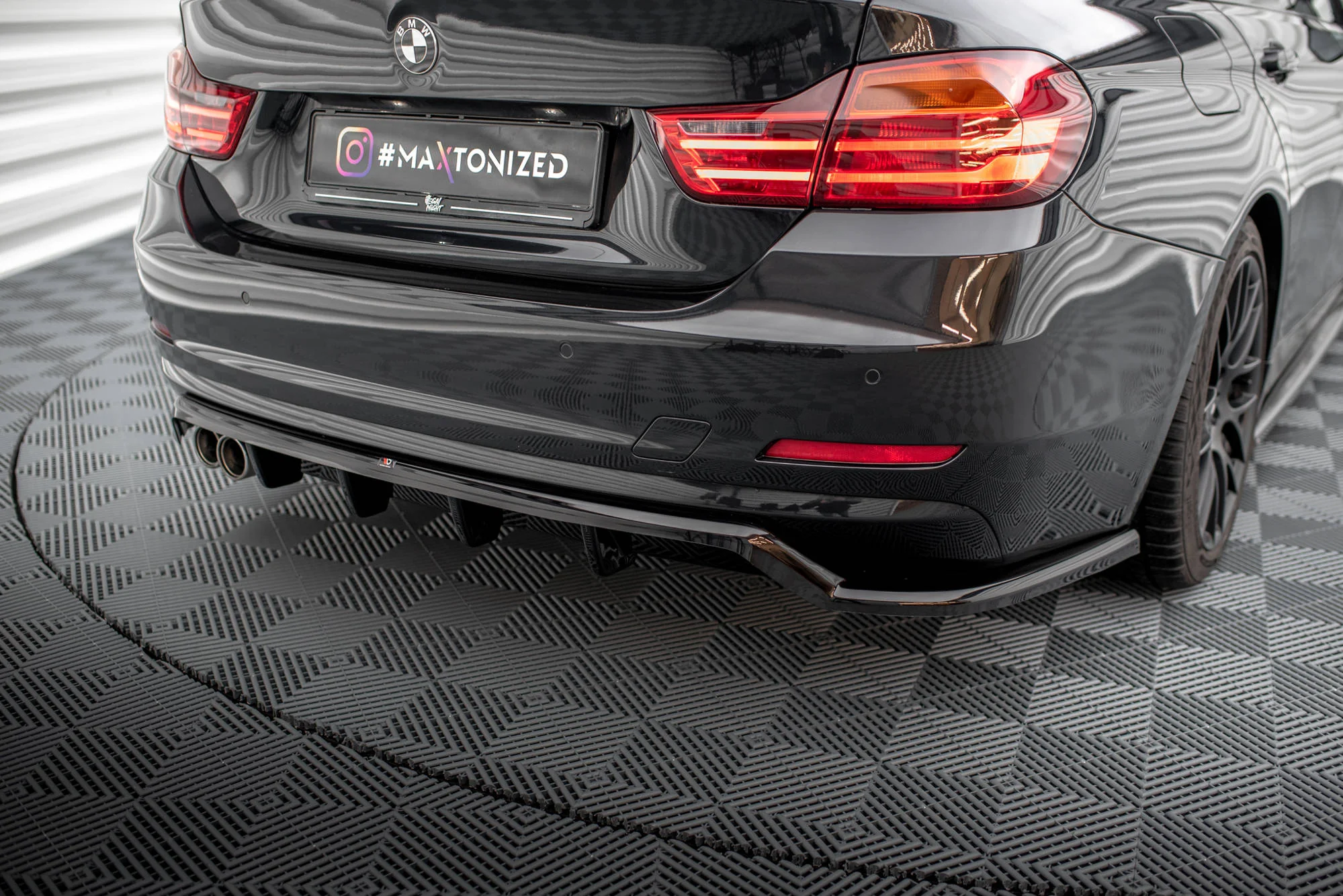 CENTRAL REAR SPLITTER (WITH VERTICAL BARS) BMW 4 GRAN COUPE F36 - Image 3