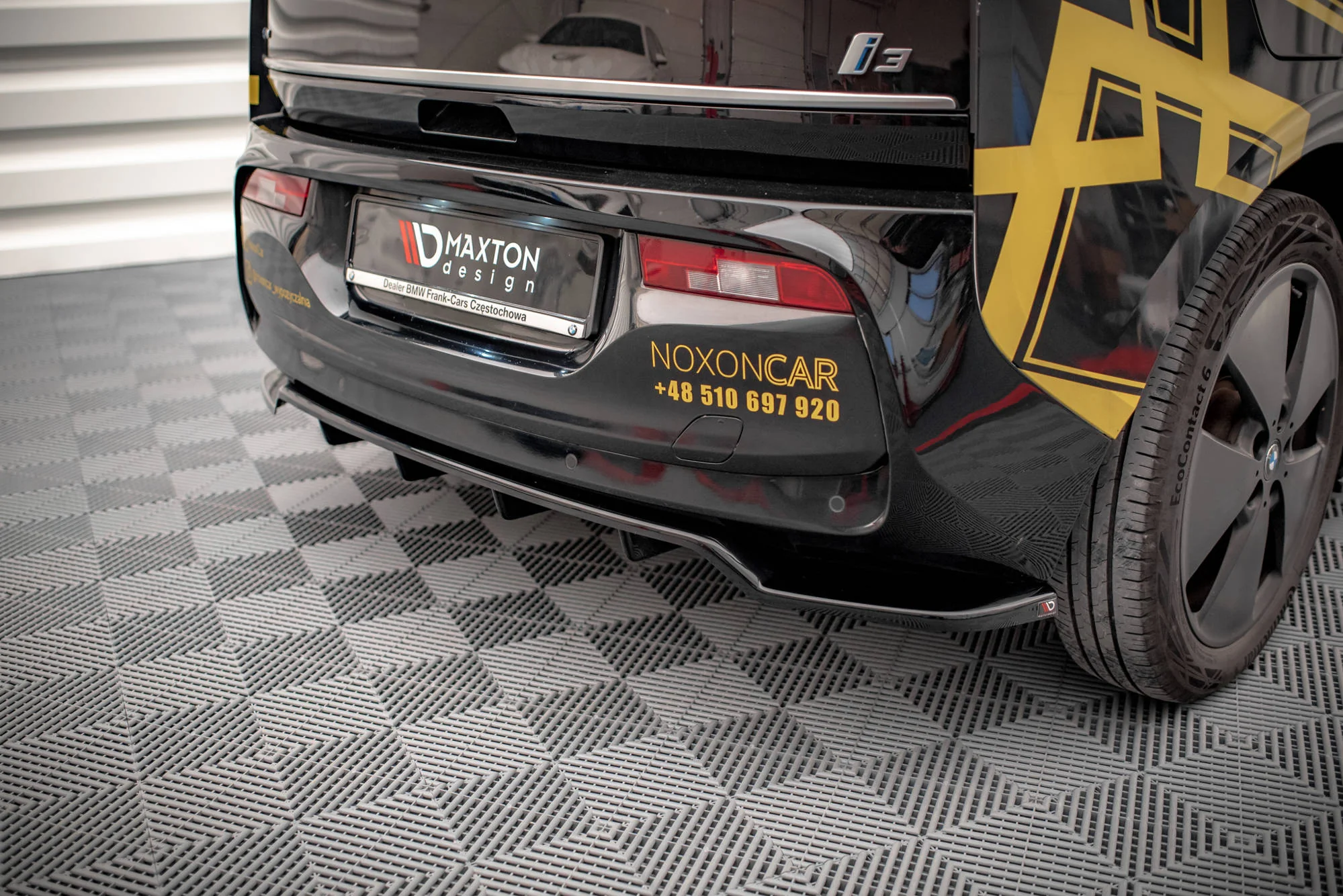CENTRAL REAR SPLITTER (WITH VERTICAL BARS) BMW I3 MK1 FACELIFT - Image 3