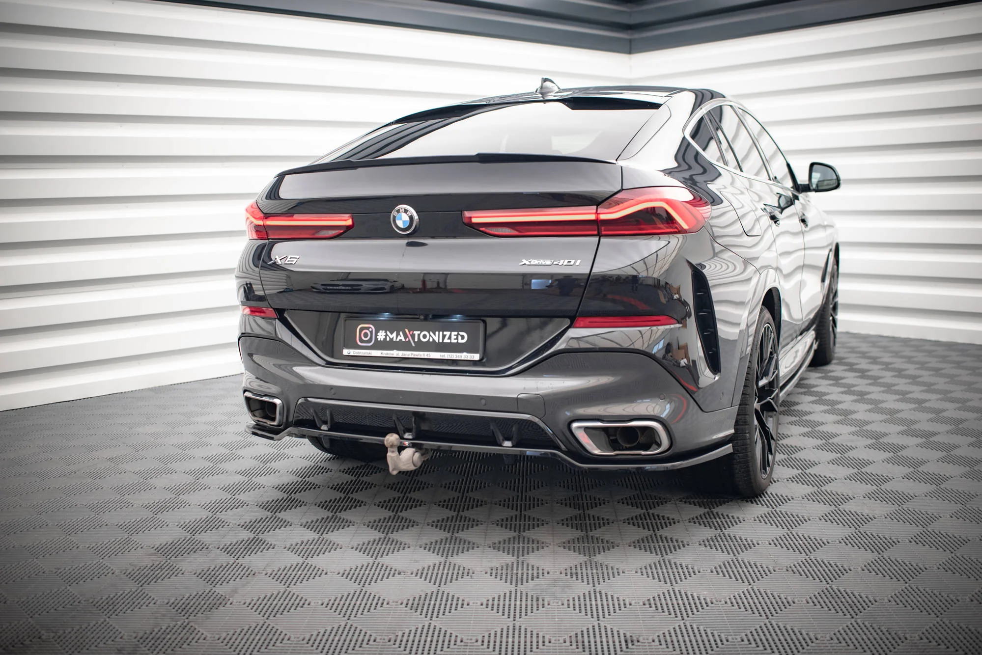 CENTRAL REAR SPLITTER (WITH VERTICAL BARS) V.3 BMW X6 M-PACK G06 - Image 2