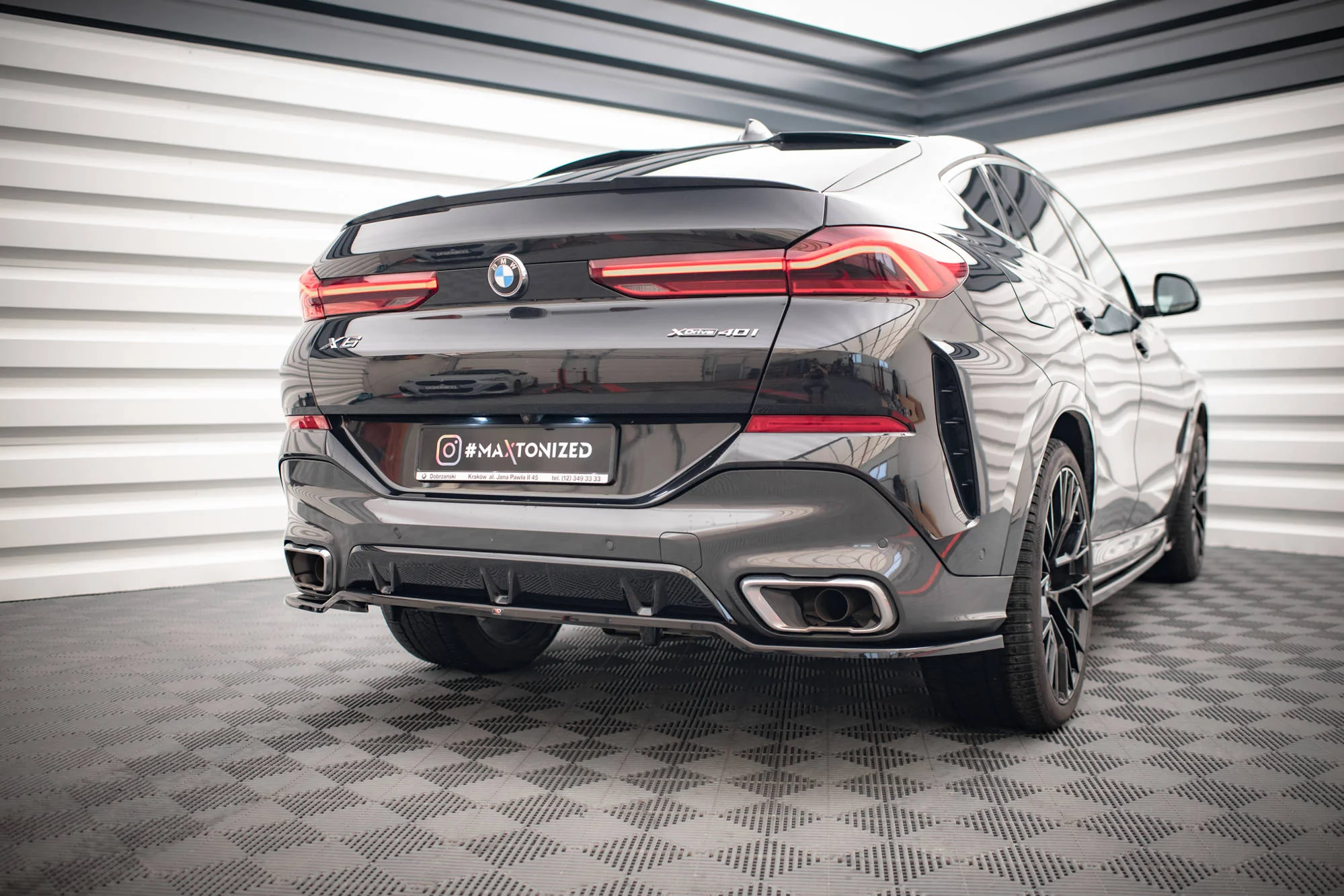 CENTRAL REAR SPLITTER (WITH VERTICAL BARS) V.3 BMW X6 M-PACK G06 - Image 4