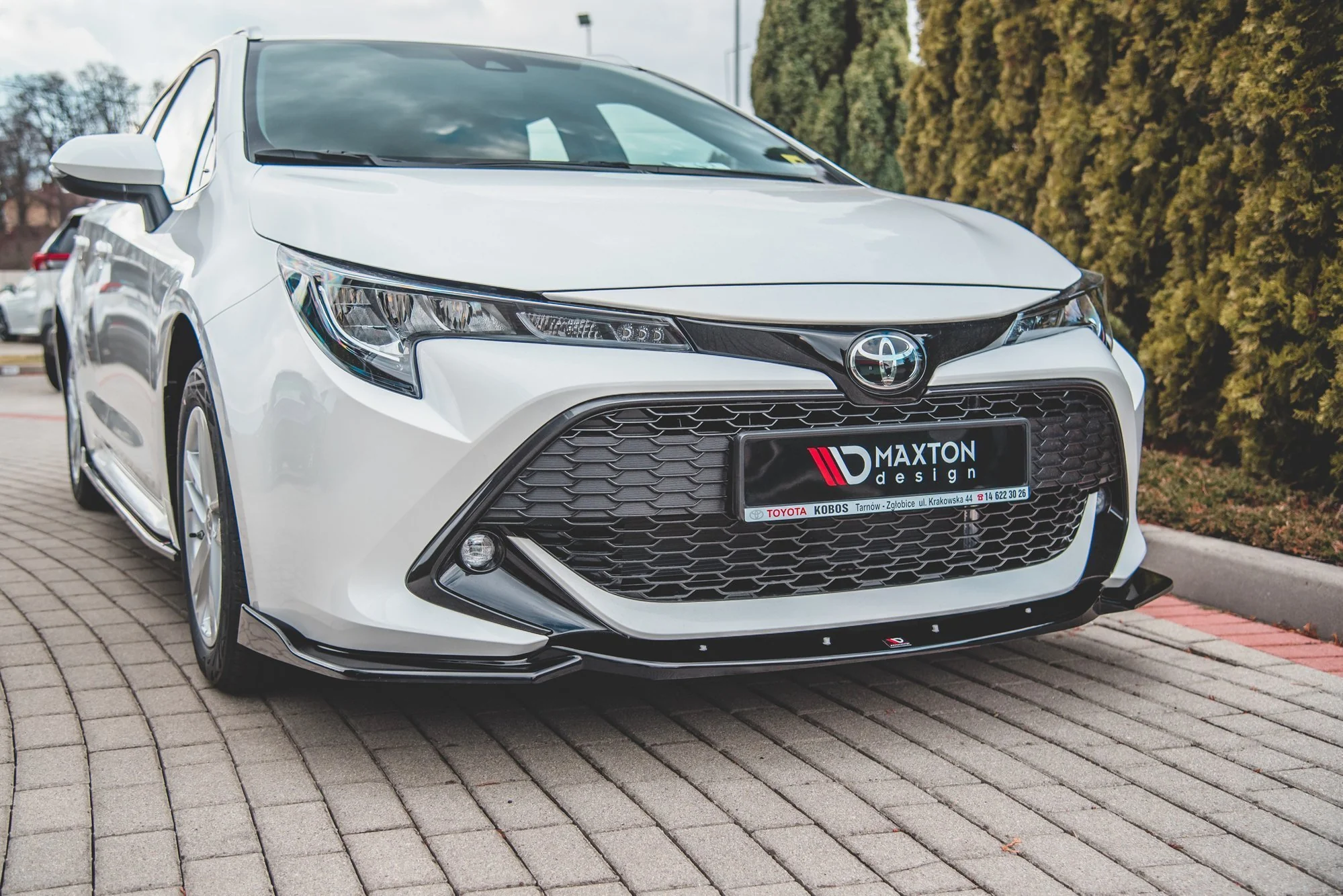 FRONT SPLITTER V.2 TOYOTA COROLLA HATCHBACK MK12 - Image 8