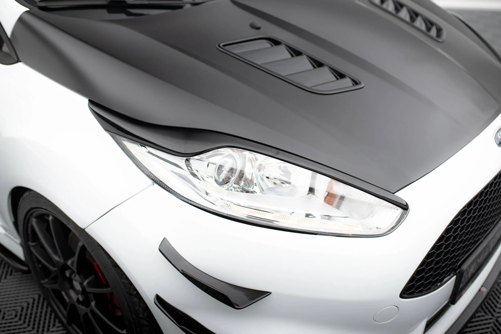 Eyebrows V.2 Ford Fiesta ST / ST-Line / Standard Mk7 F - Image 6