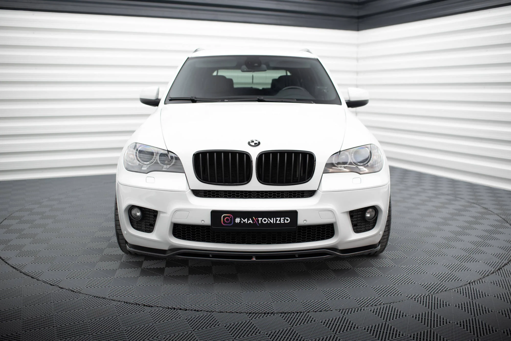 FRONT SPLITTER BMW X5 E70 FACELIFT M-PACK - Image 2