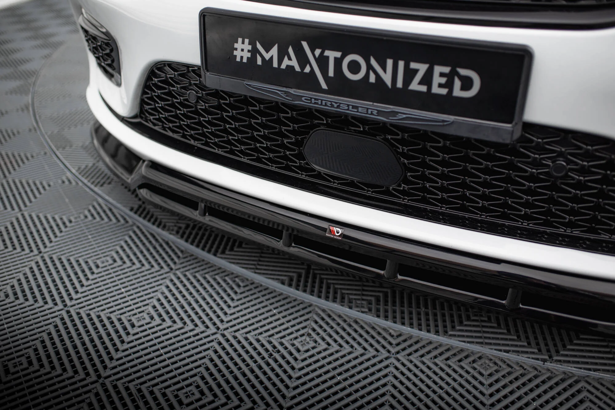 Front Splitter Chrysler Pacifica Mk2 Facelift - Image 4