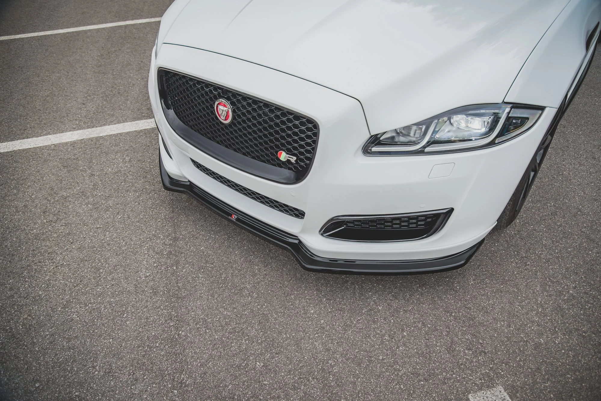 FRONT SPLITTER JAGUAR XJ X351 FACELIFT - Image 3