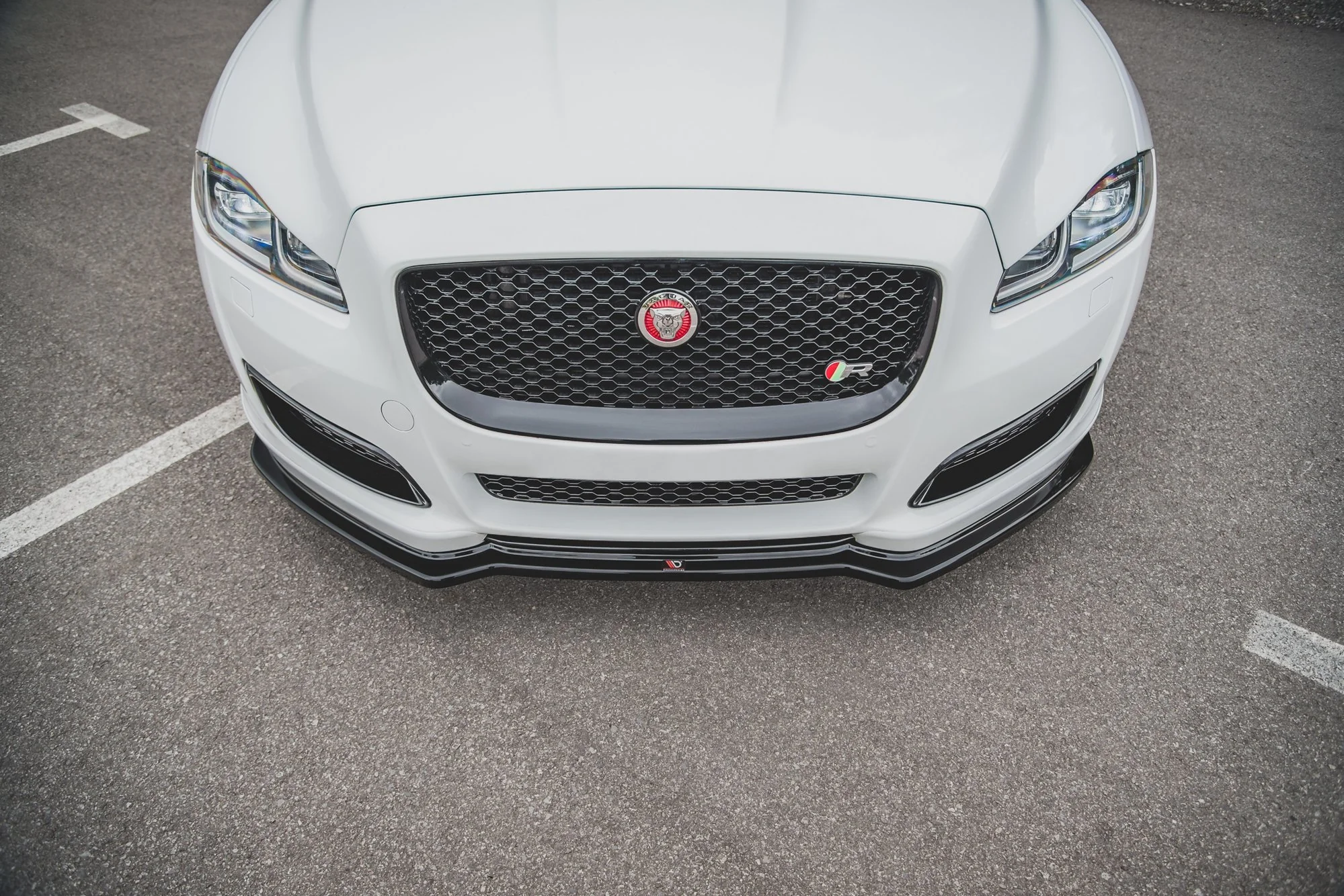 FRONT SPLITTER JAGUAR XJ X351 FACELIFT - Image 4
