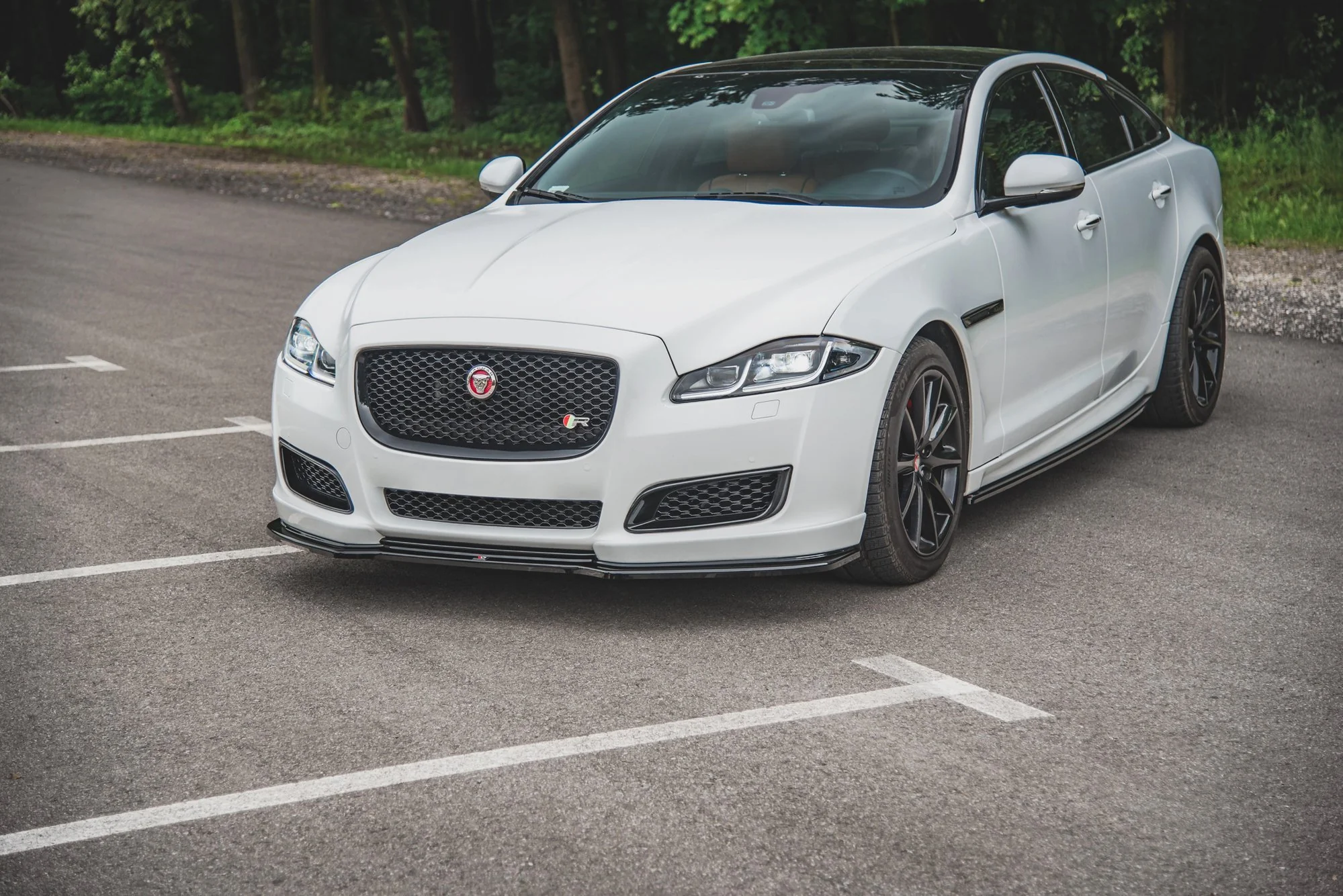 FRONT SPLITTER JAGUAR XJ X351 FACELIFT - Image 7