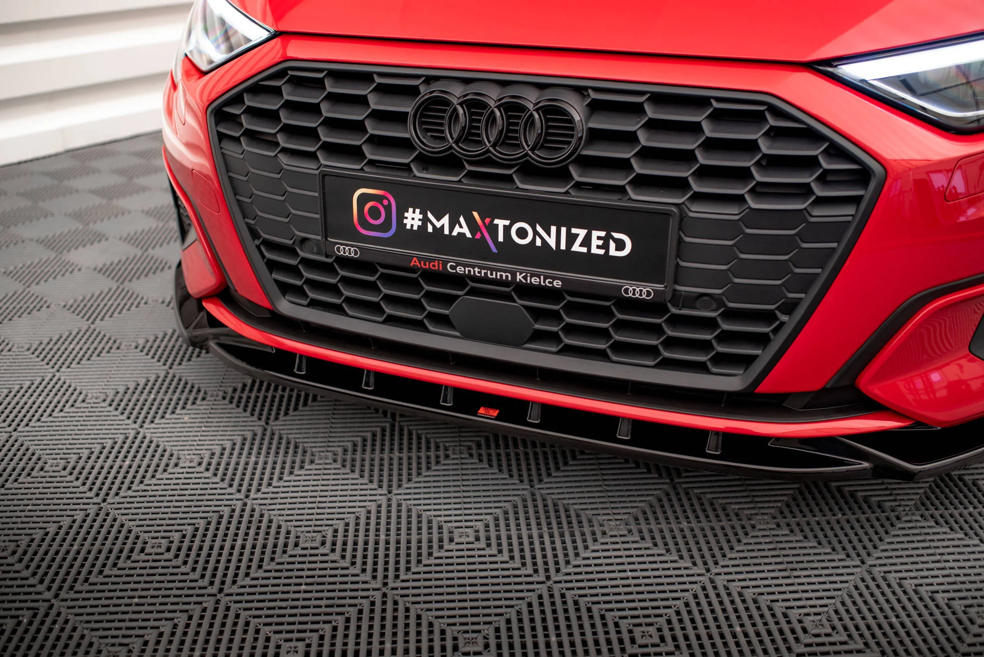 FRONT SPLITTER V.1 AUDI A3 8Y - Image 3