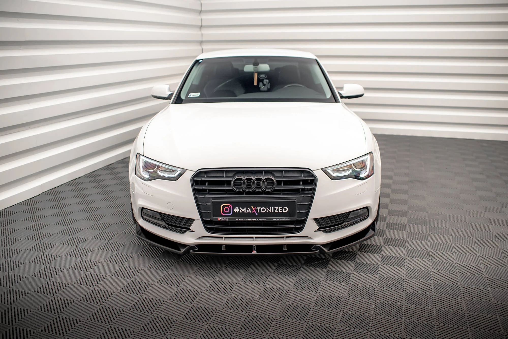 FRONT SPLITTER V.1 AUDI A5 COUPE 8T FACELIFT - Image 4