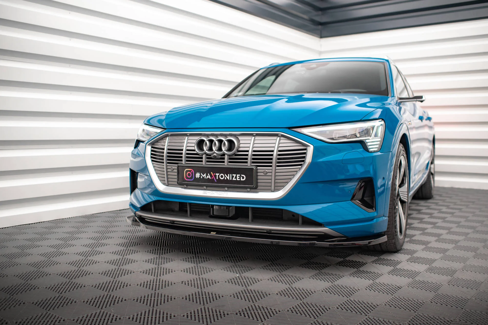 FRONT SPLITTER V.1 AUDI E-TRON - Image 3