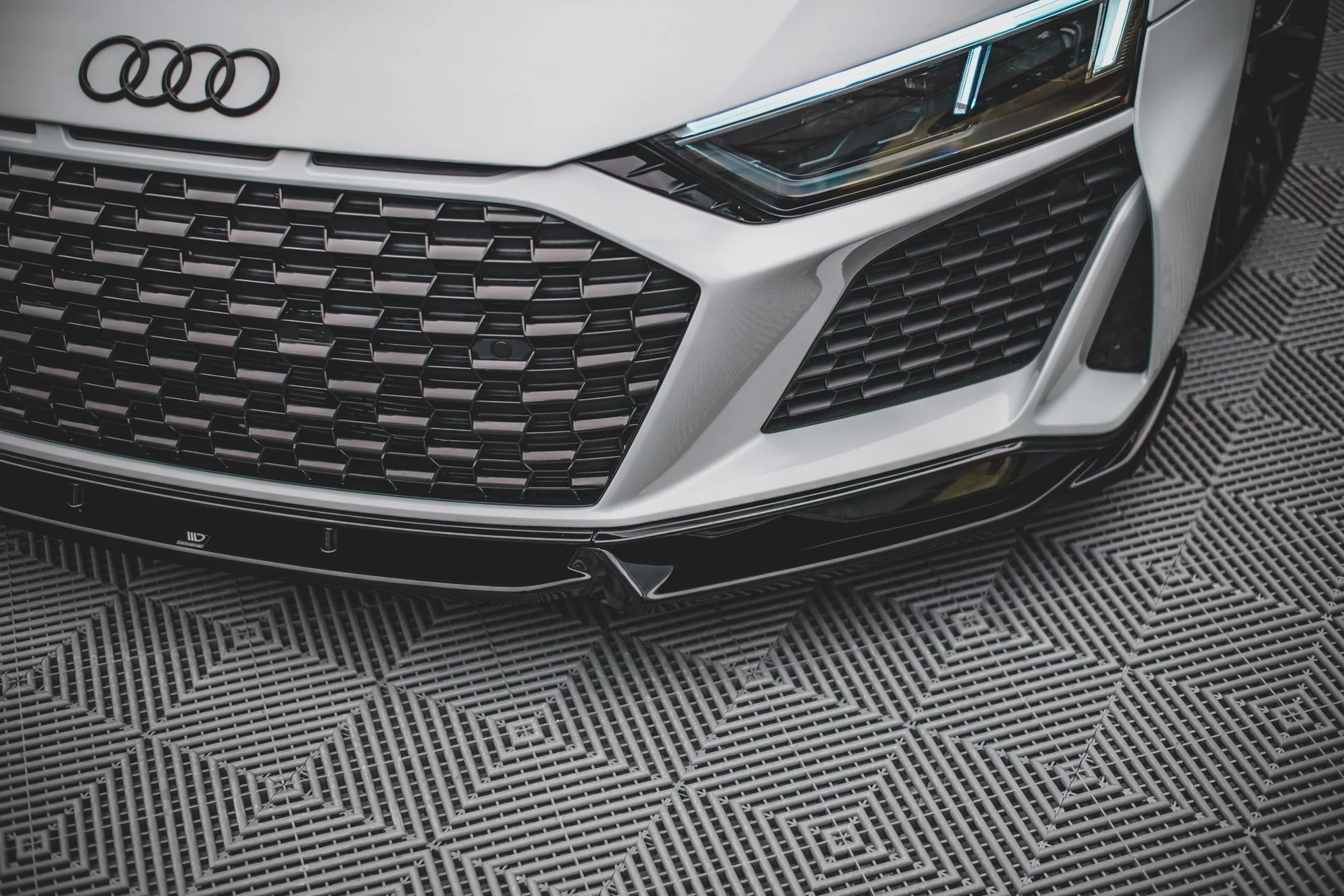 FRONT SPLITTER V.1 AUDI R8 MK2 FACELIFT - Image 4