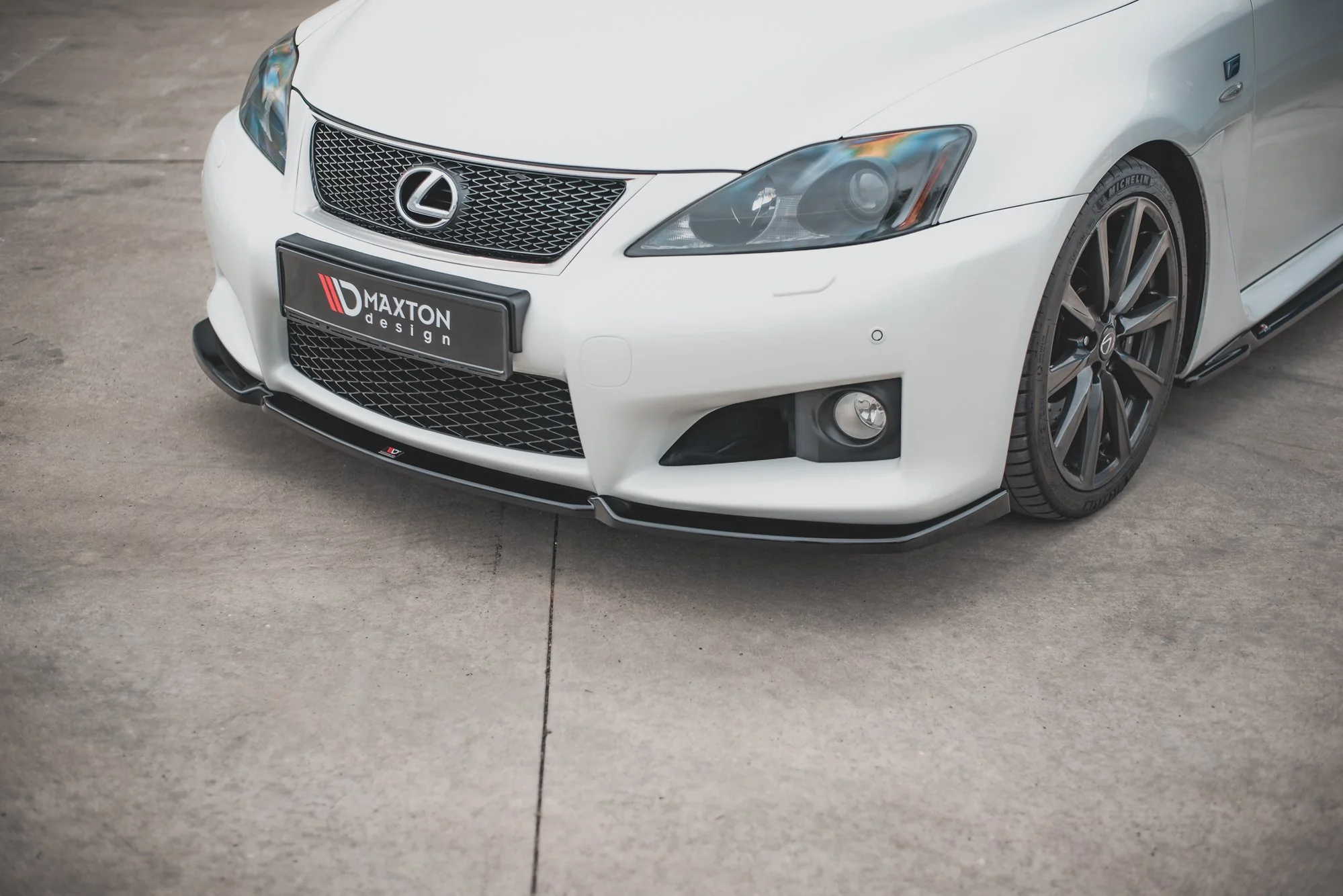 FRONT SPLITTER V.1 LEXUS IS F MK2 - Image 4