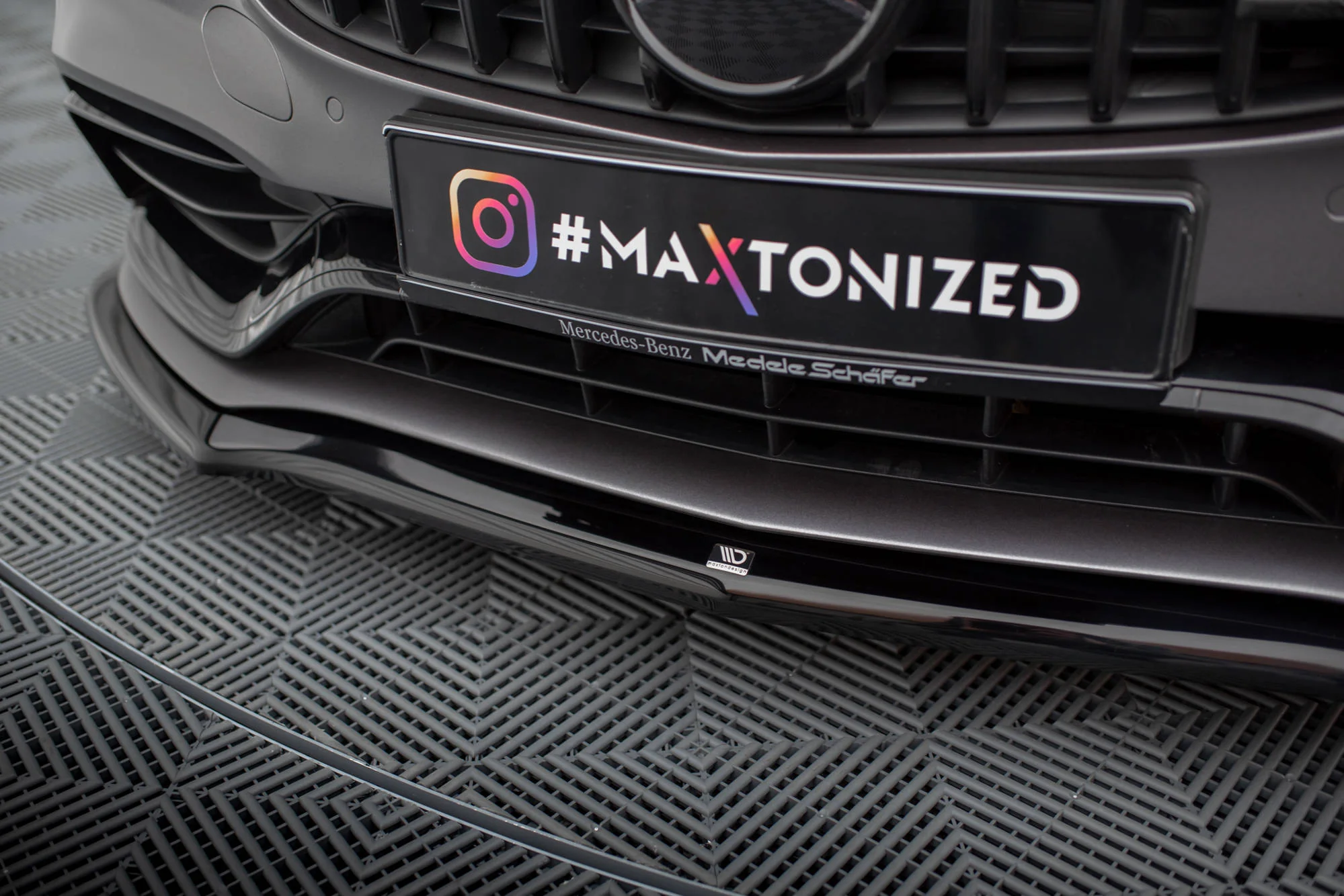 Front Splitter V.1 Mercedes-AMG C63 Sedan / Estate W205 Facelift - Image 3