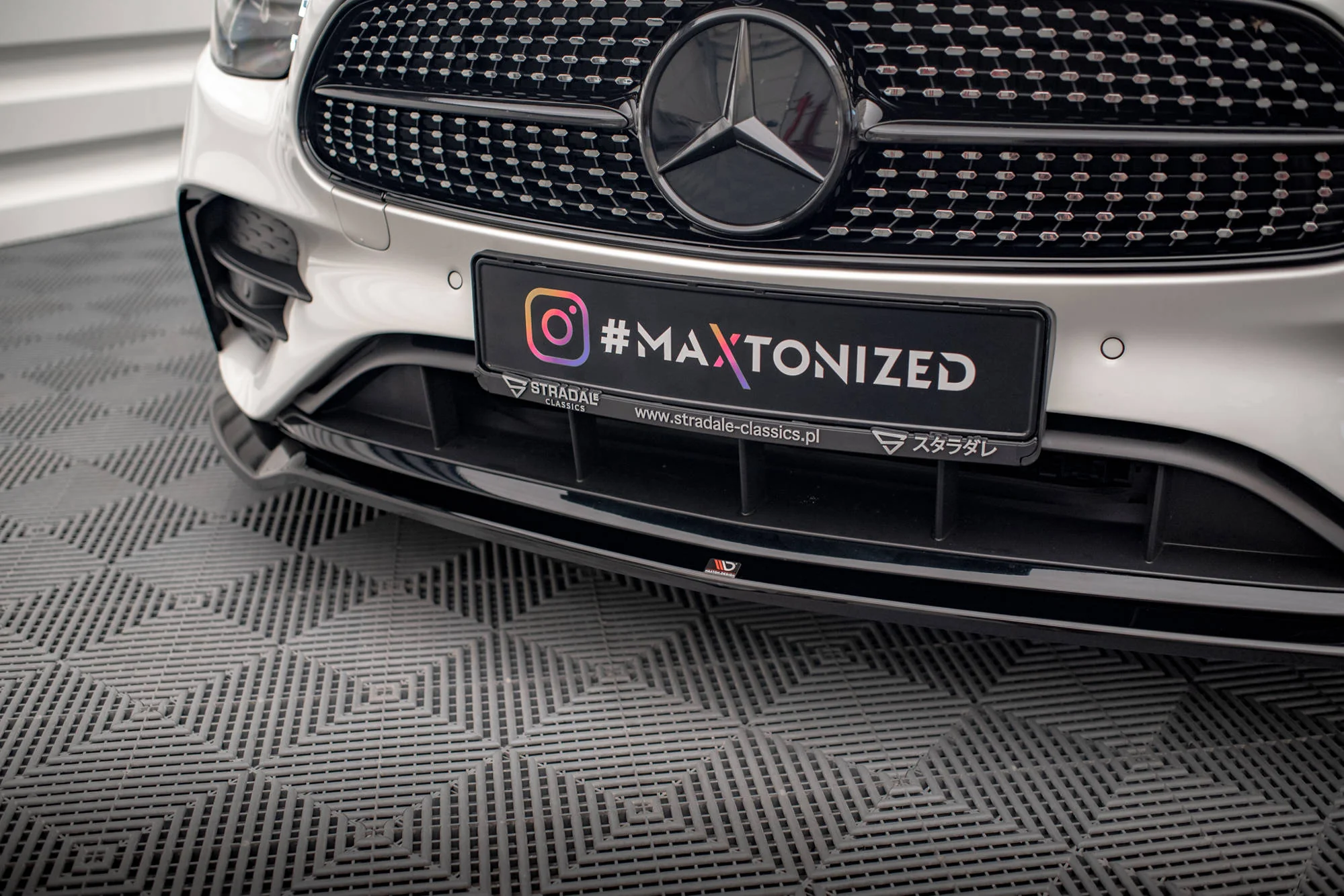 FRONT SPLITTER V.1 MERCEDES-BENZ E AMG-LINE W213 FACELIFT - Image 2