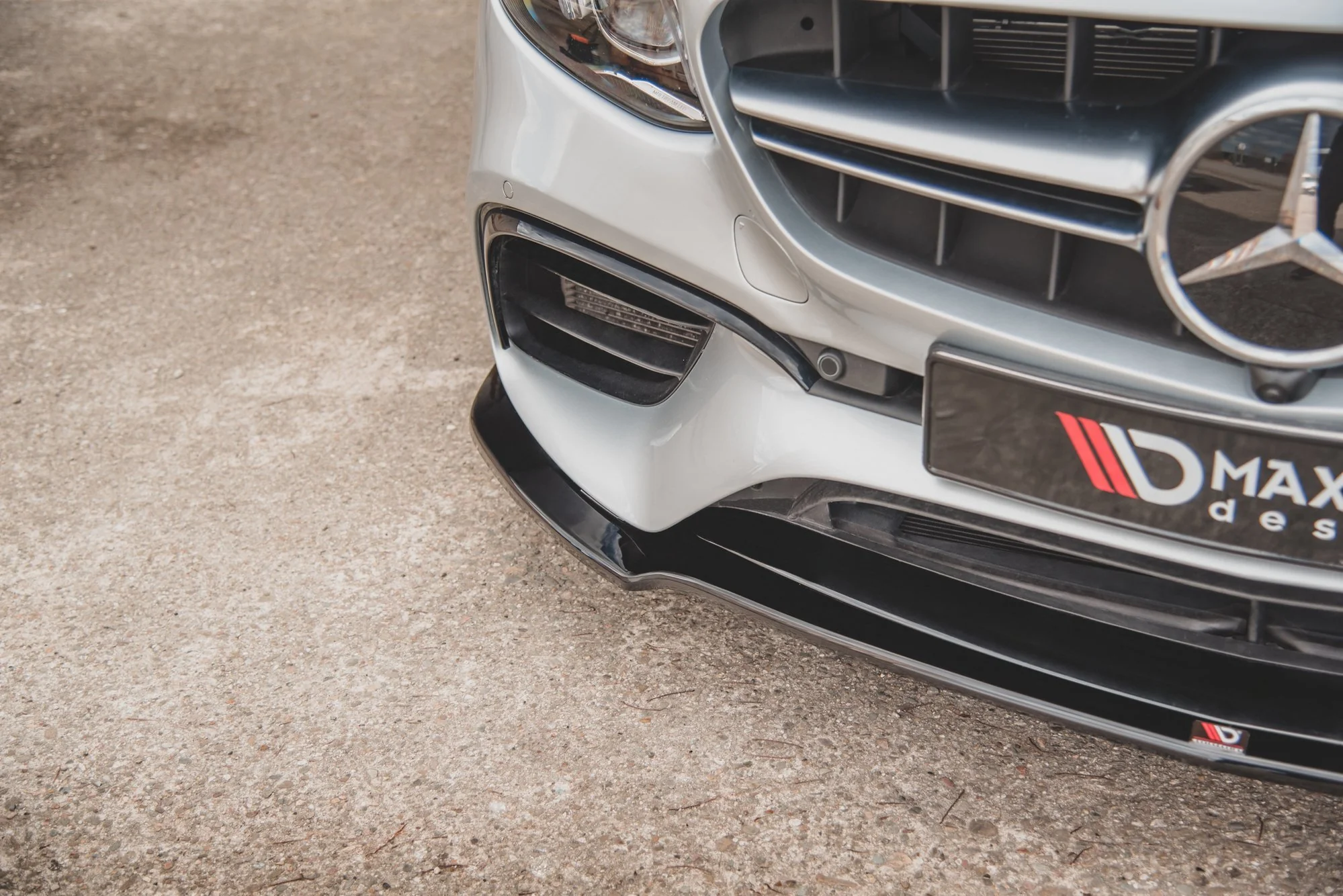 FRONT SPLITTER V.1 MERCEDES-BENZ E63 AMG ESTATE/SEDAN S213/W213 - Image 4
