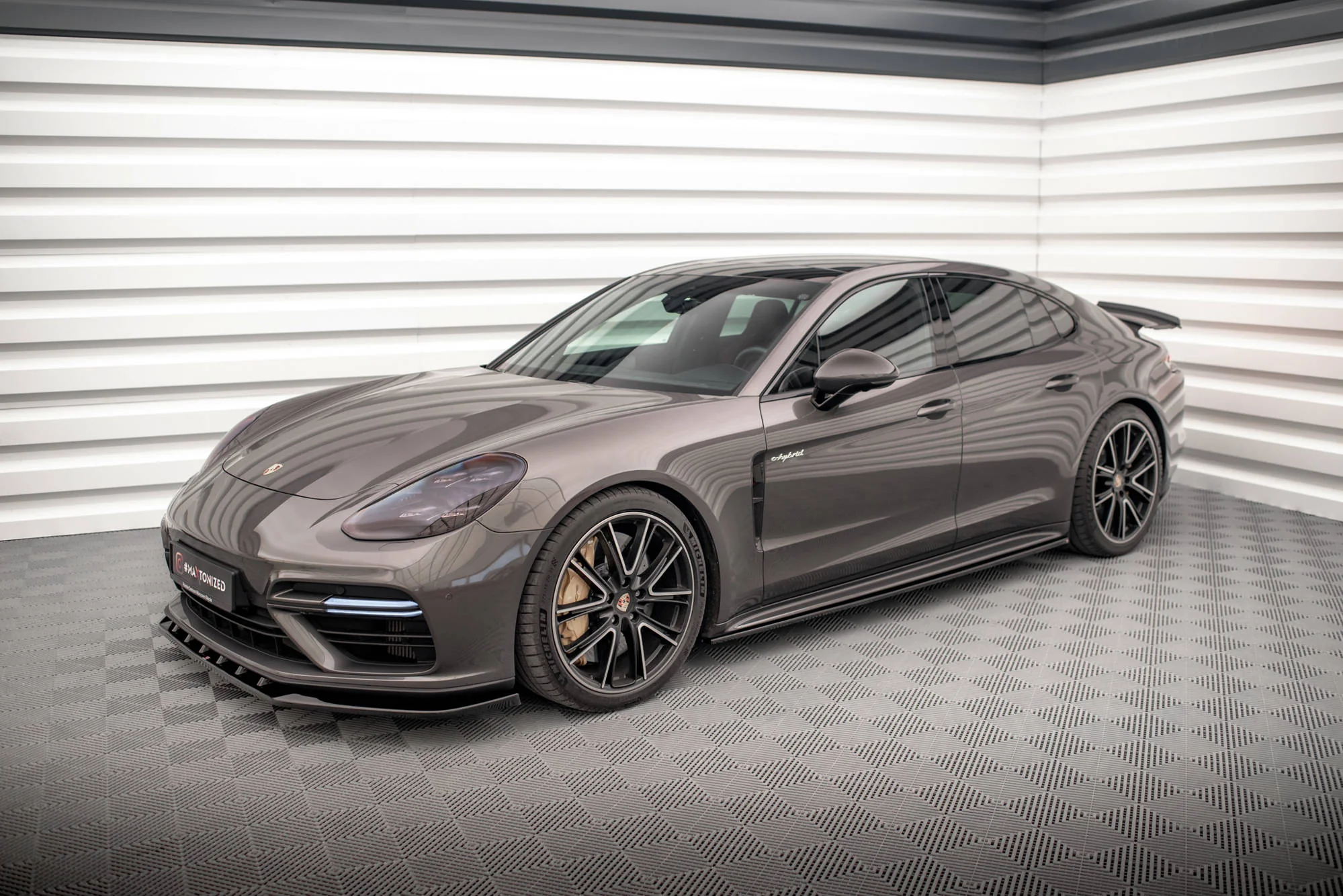 FRONT SPLITTER V.1 PORSCHE PANAMERA Turbo S E-HYBRID 971 - Image 5