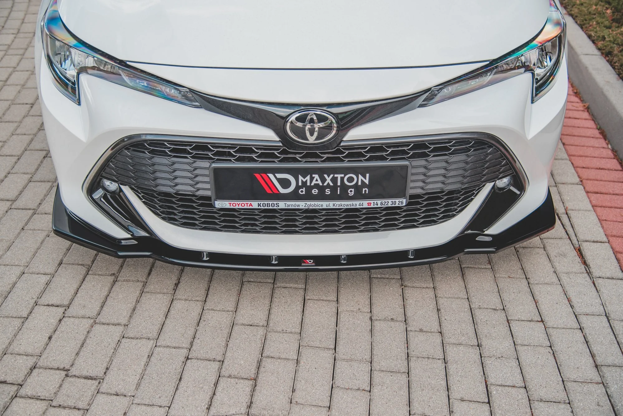 FRONT SPLITTER V.1 TOYOTA COROLLA HATCHBACK MK12 - Image 3