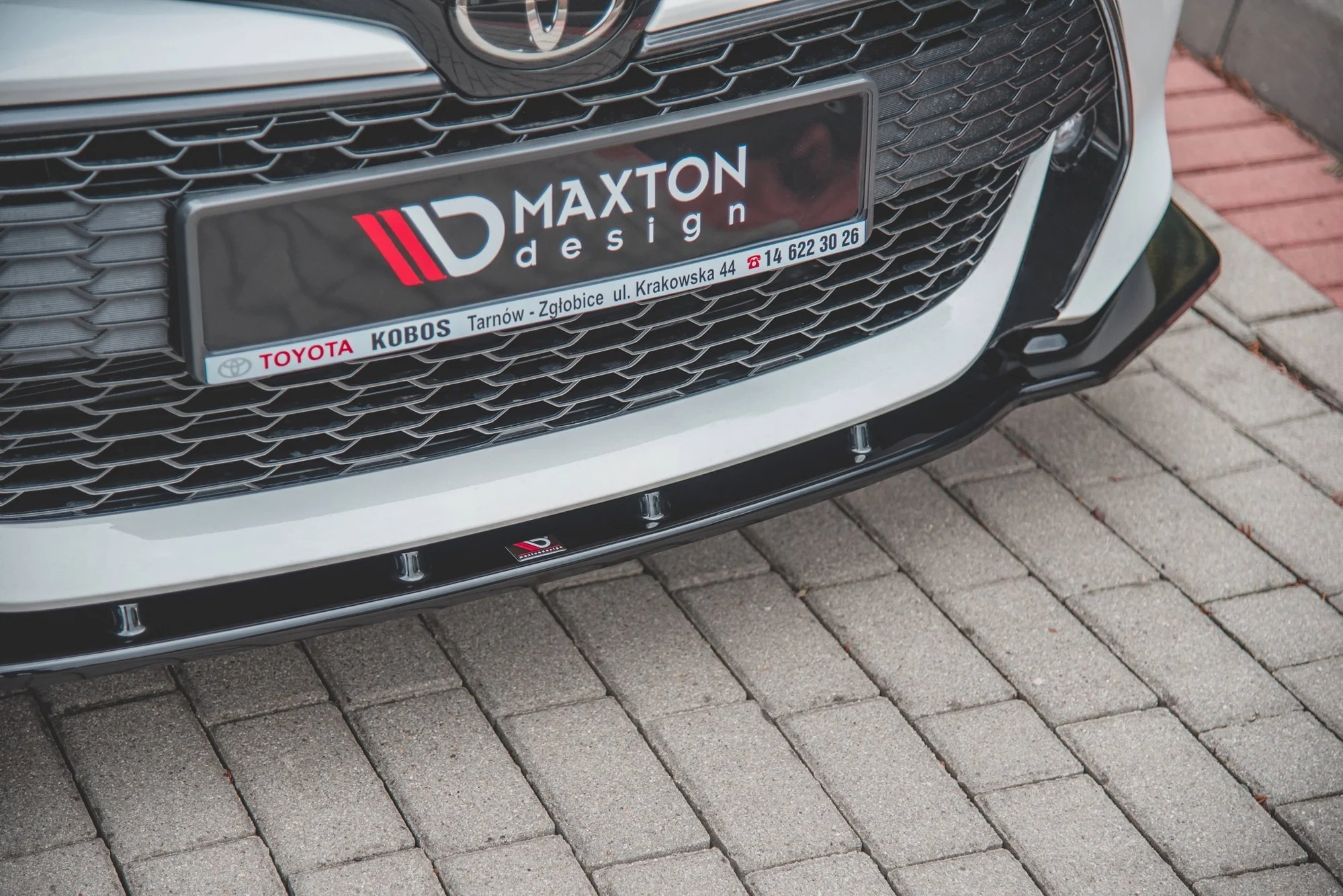 FRONT SPLITTER V.1 TOYOTA COROLLA HATCHBACK MK12 - Image 5