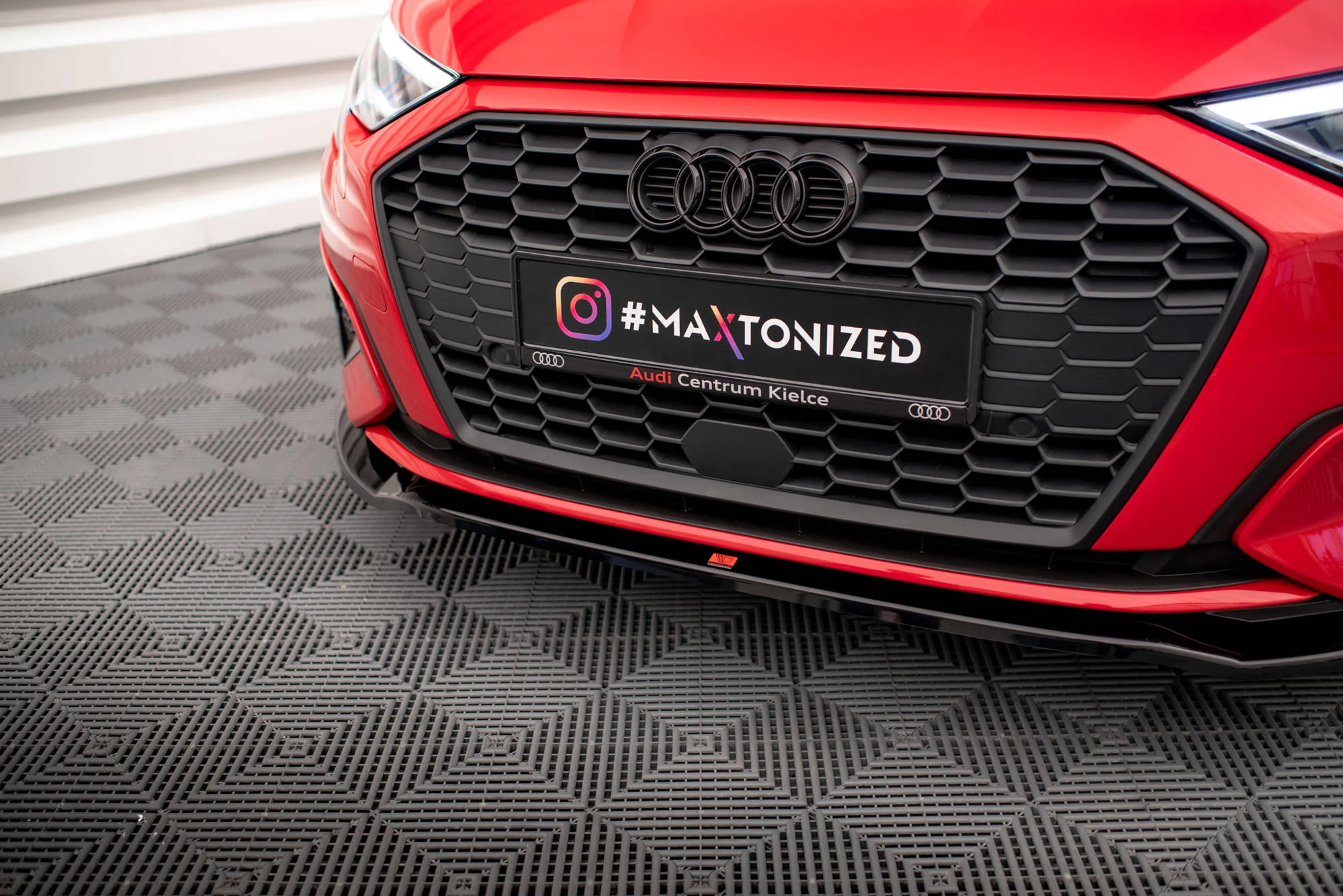 FRONT SPLITTER V.2 AUDI A3 8Y - Image 3