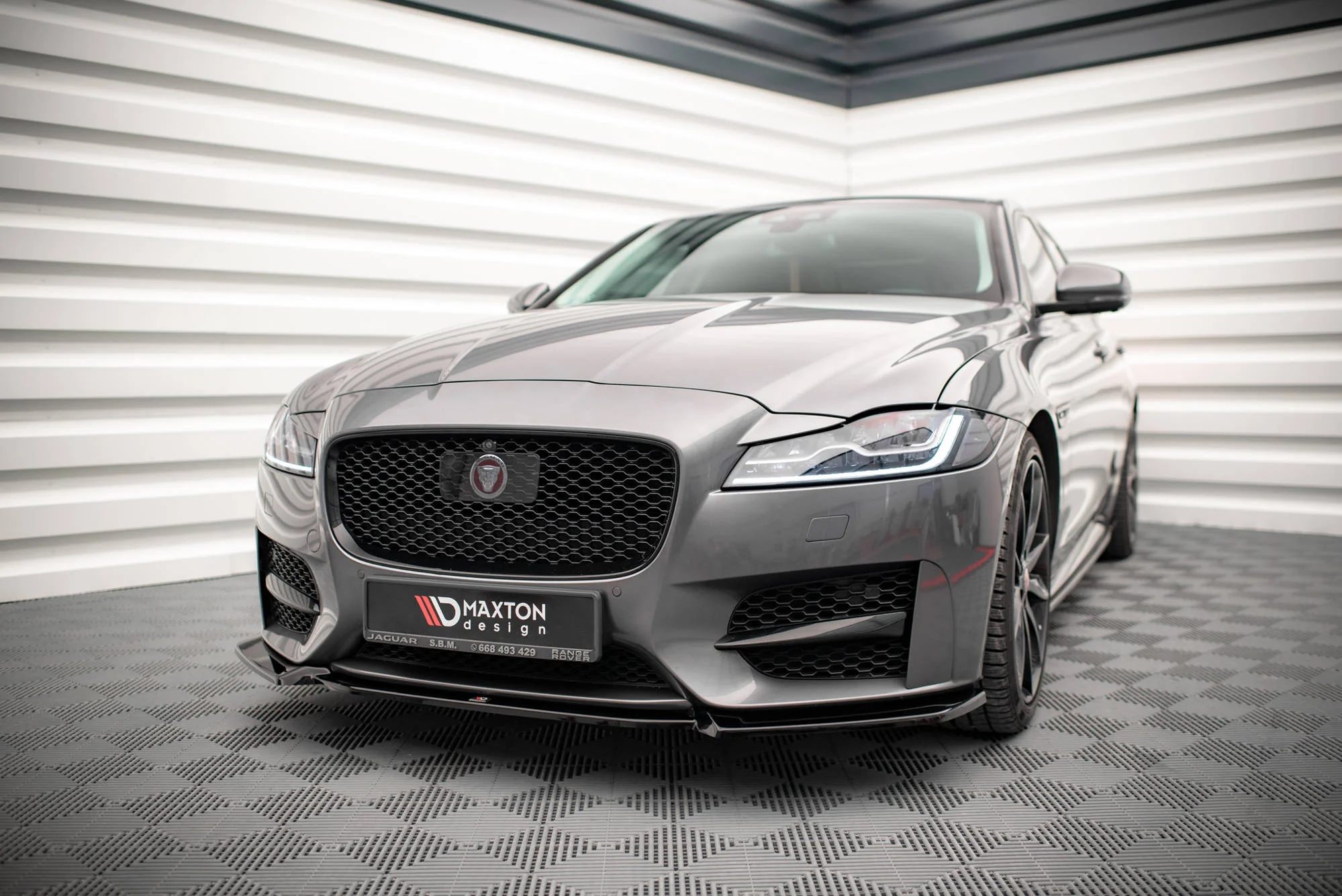 FRONT SPLITTER V.2 JAGUAR XF R-SPORT MK2 - Image 4