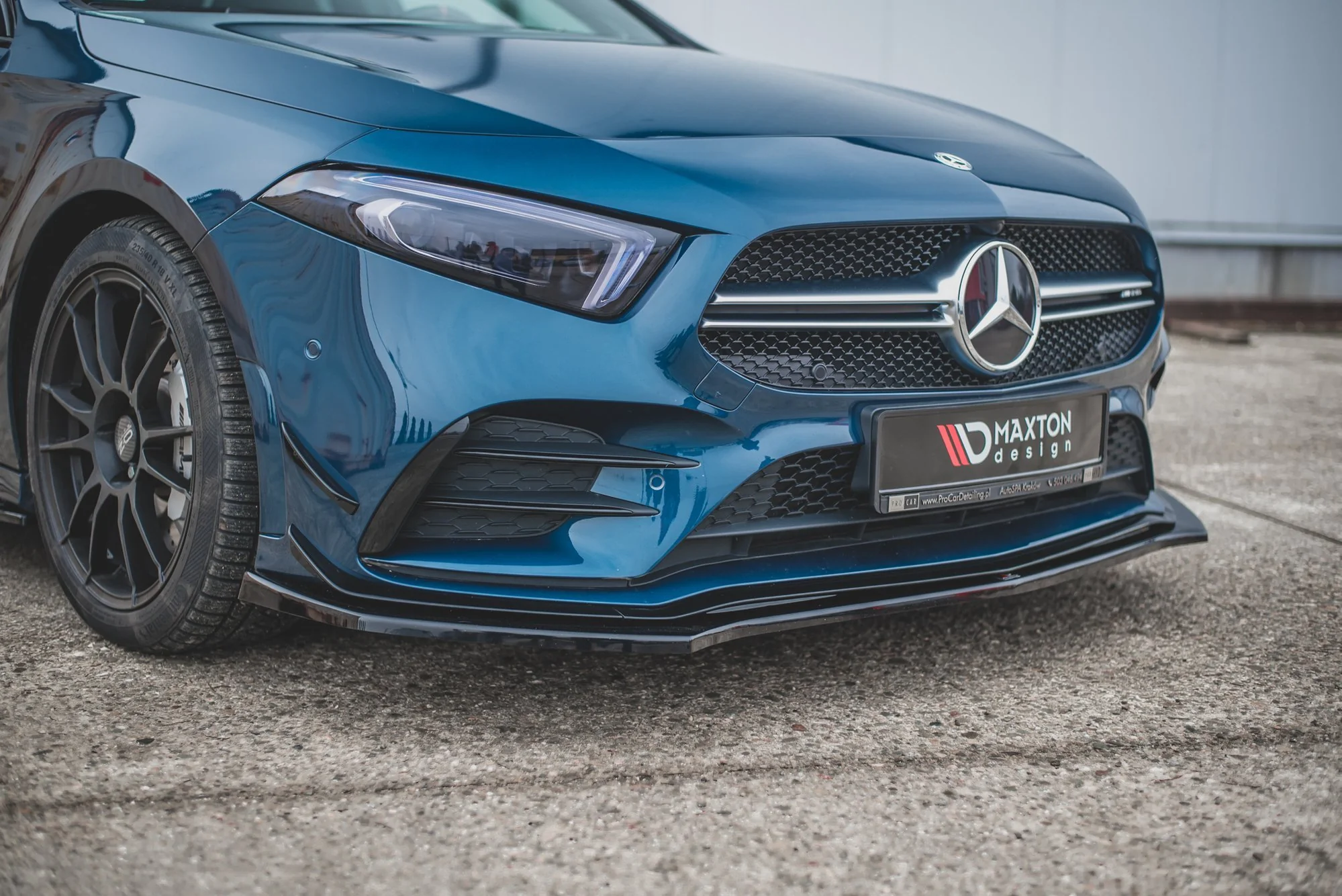 FRONT SPLITTER V.2 MERCEDES A35 AMG Aero Pack - Image 3