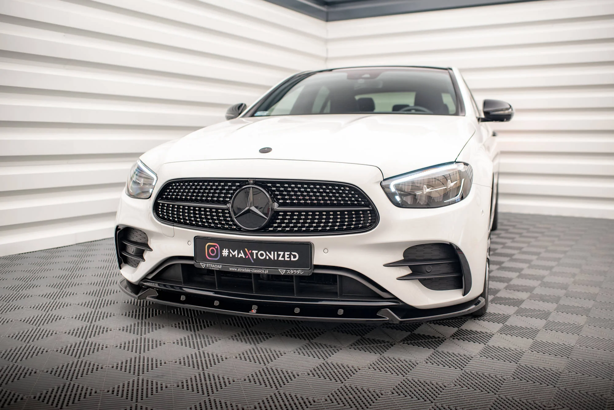 FRONT SPLITTER V.2 MERCEDES-BENZ E AMG-LINE W213 FACELIFT - Image 3