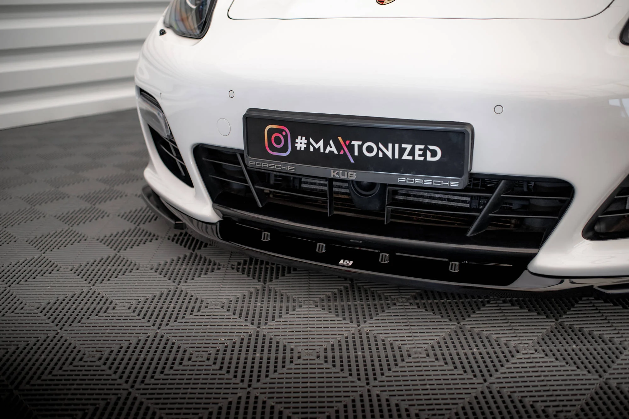 FRONT SPLITTER V.2 PORSCHE PANAMERA TURBO 970 - Image 2