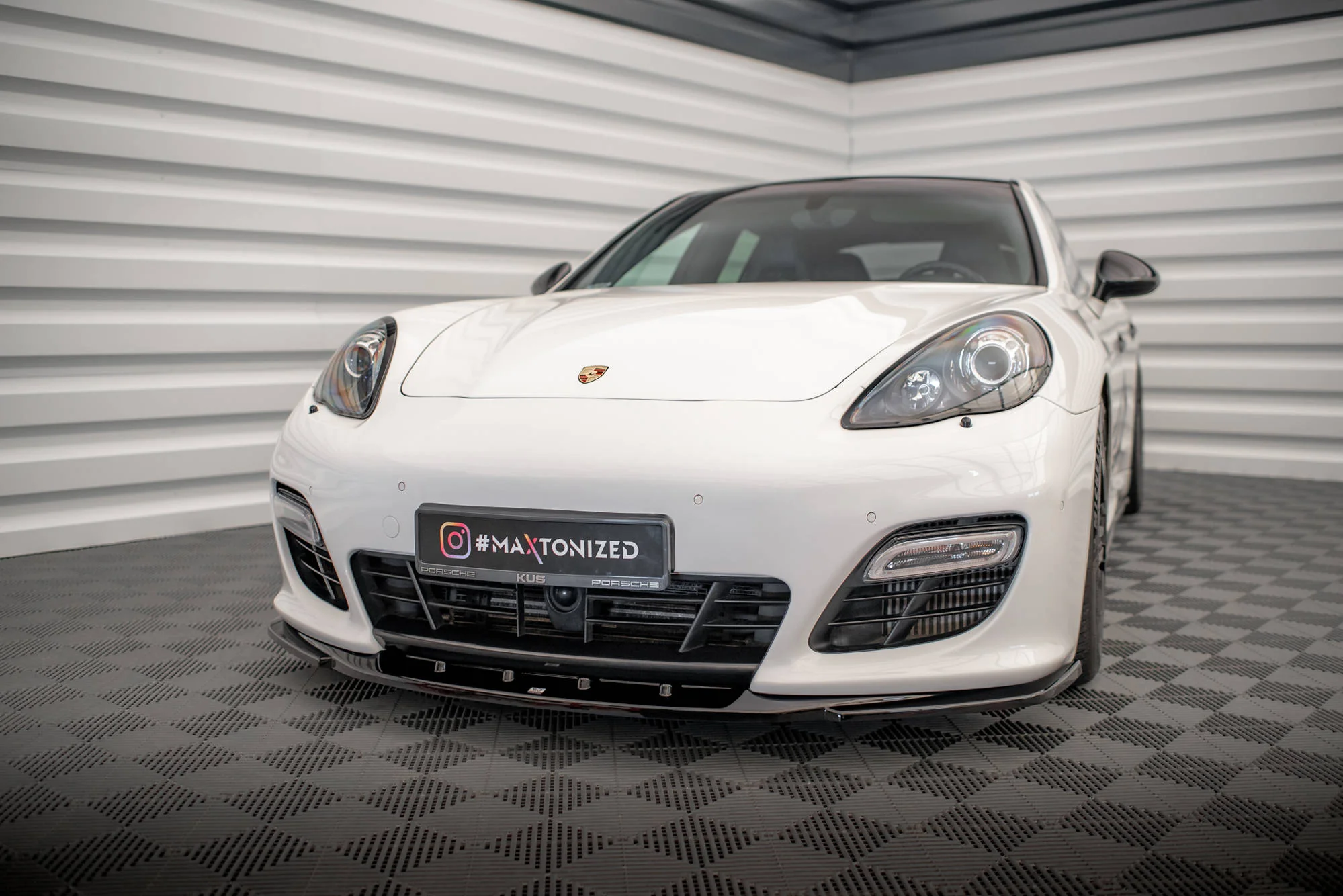 FRONT SPLITTER V.2 PORSCHE PANAMERA TURBO 970 - Image 3